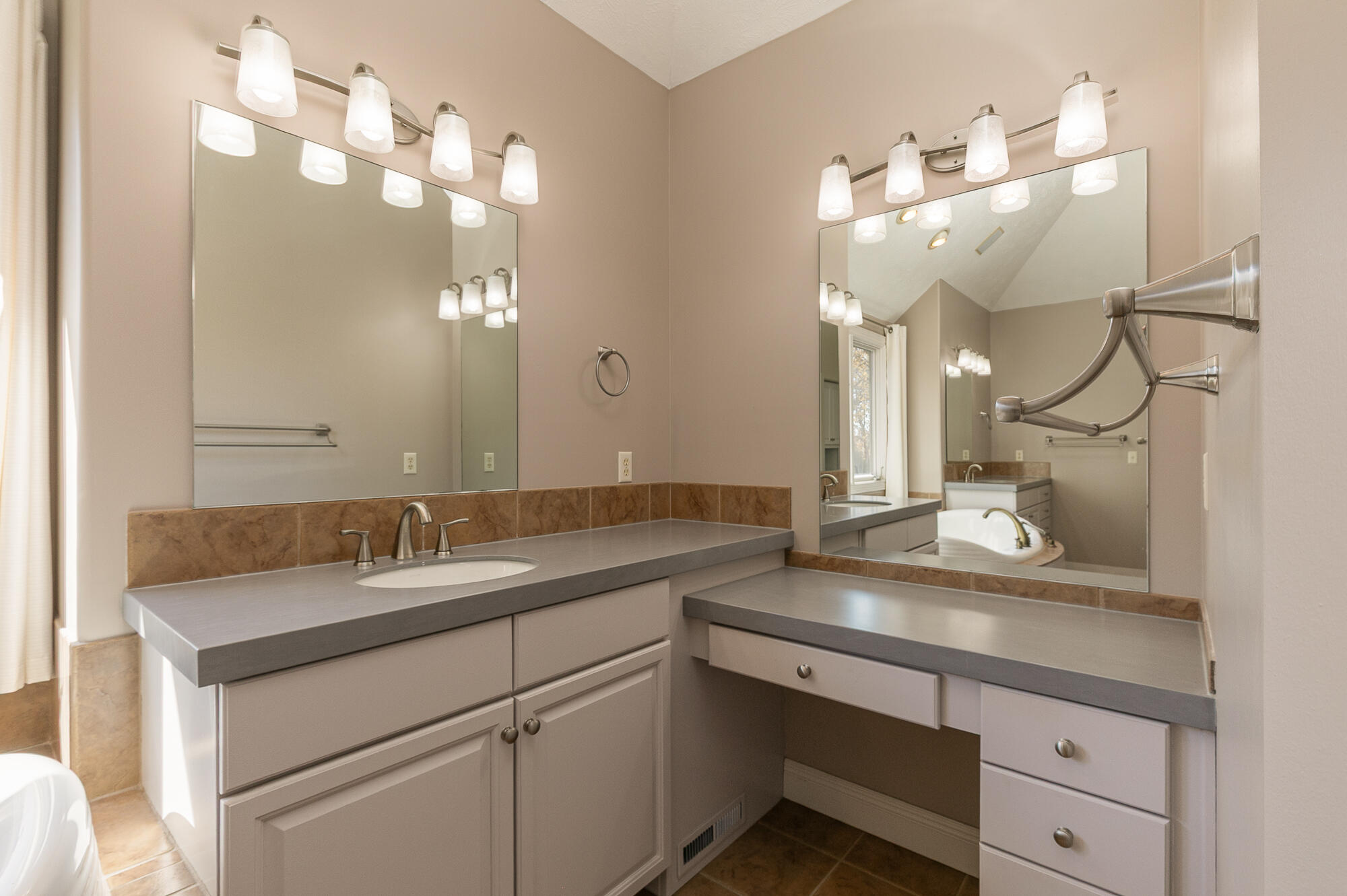property viewer photo 34