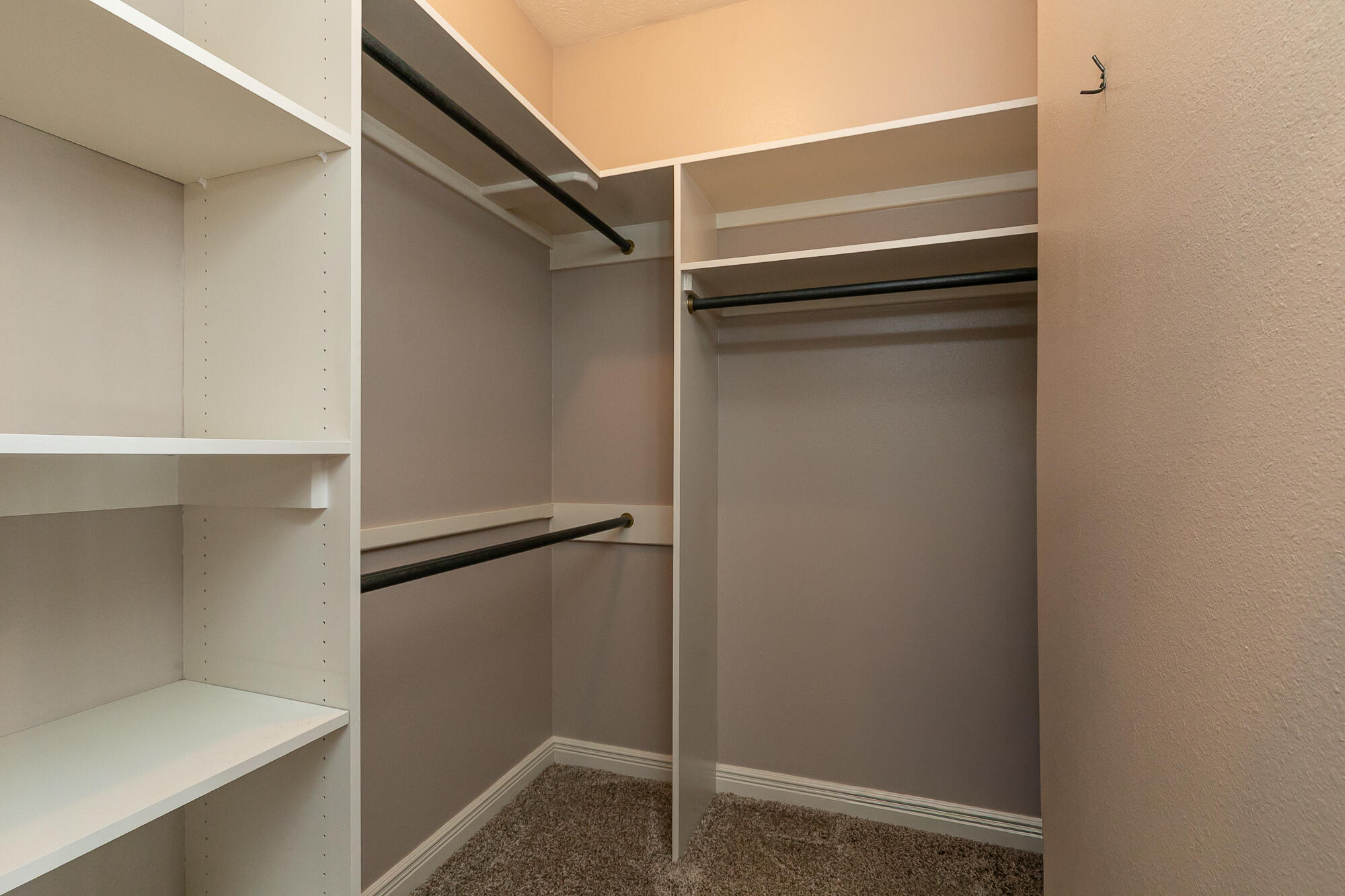 property viewer photo 37