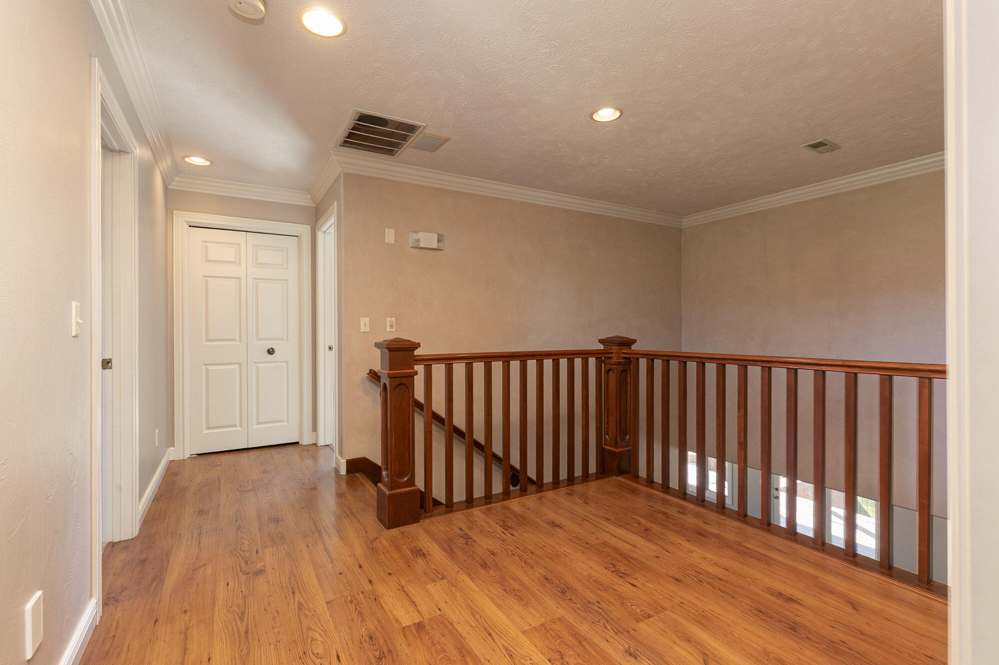 property viewer photo 39