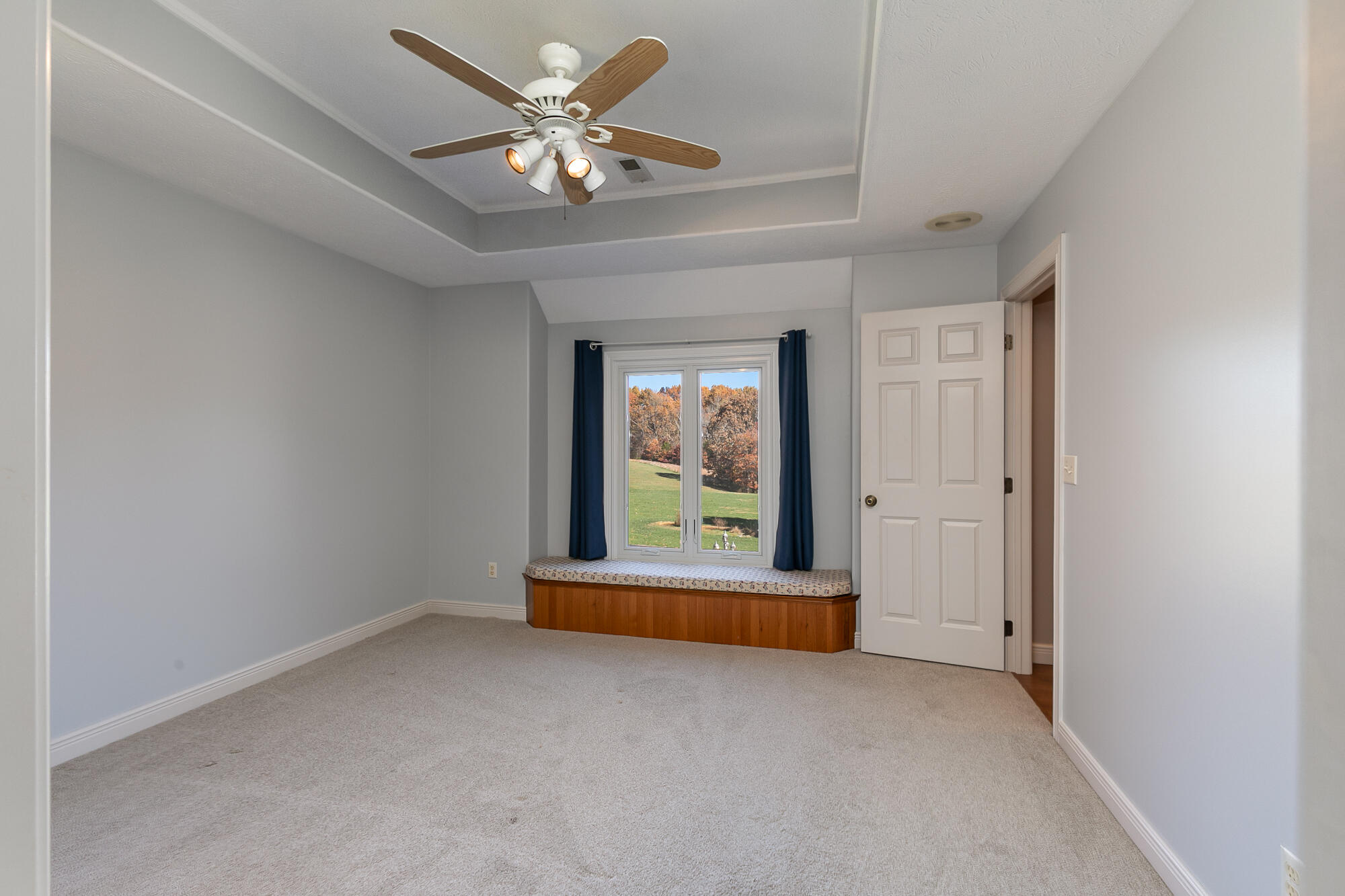 property viewer photo 40