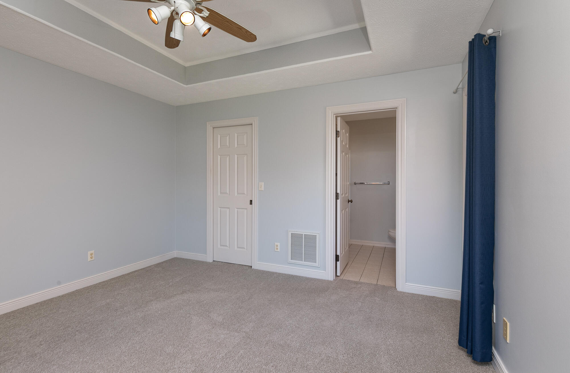 property viewer photo 41