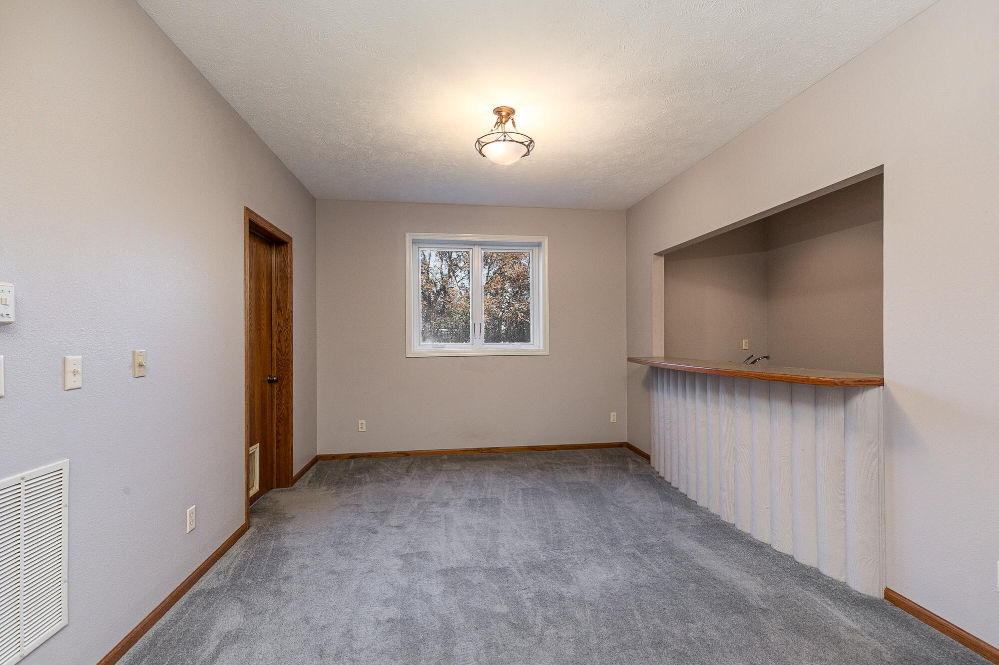 property viewer photo 50