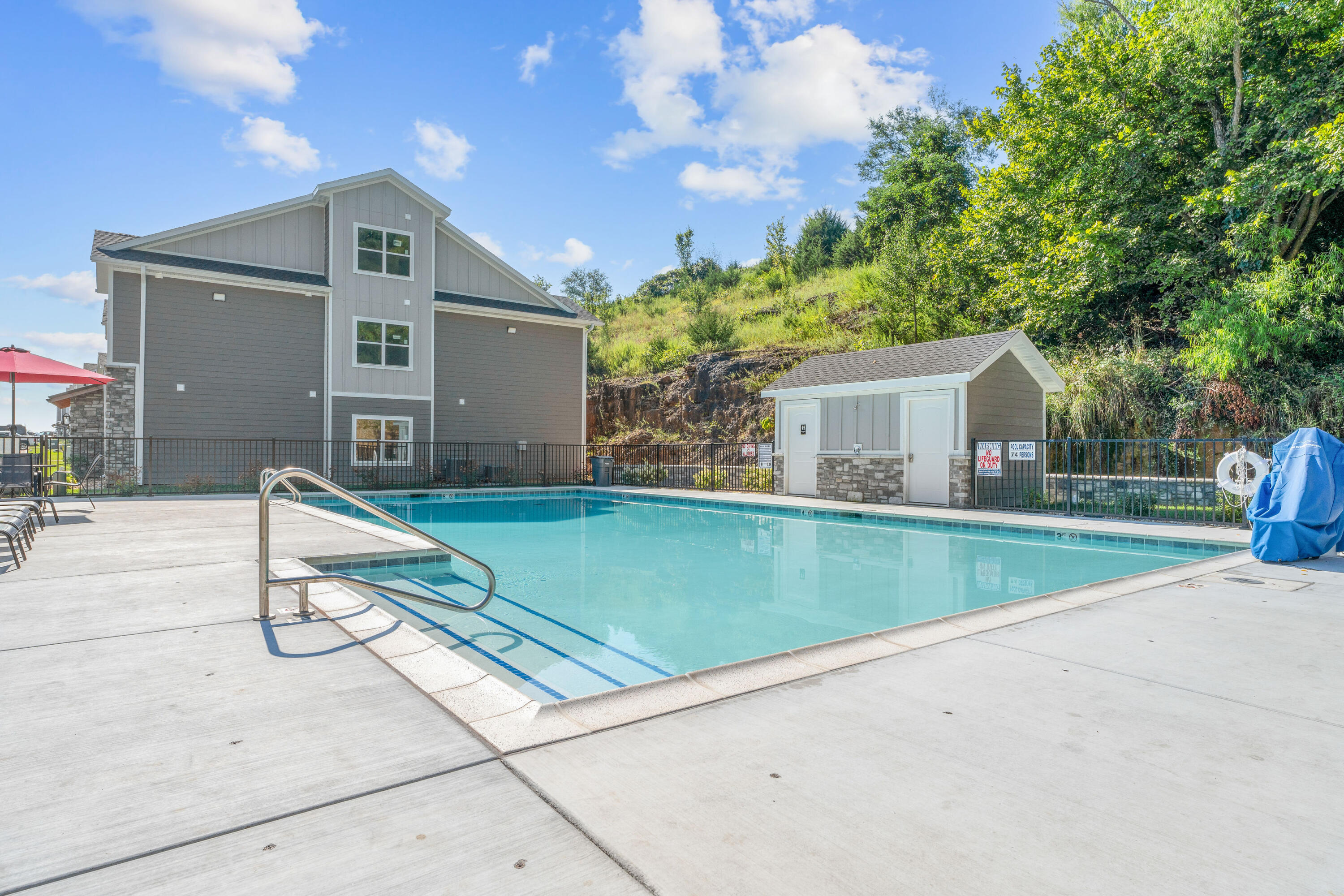 main property photo 30