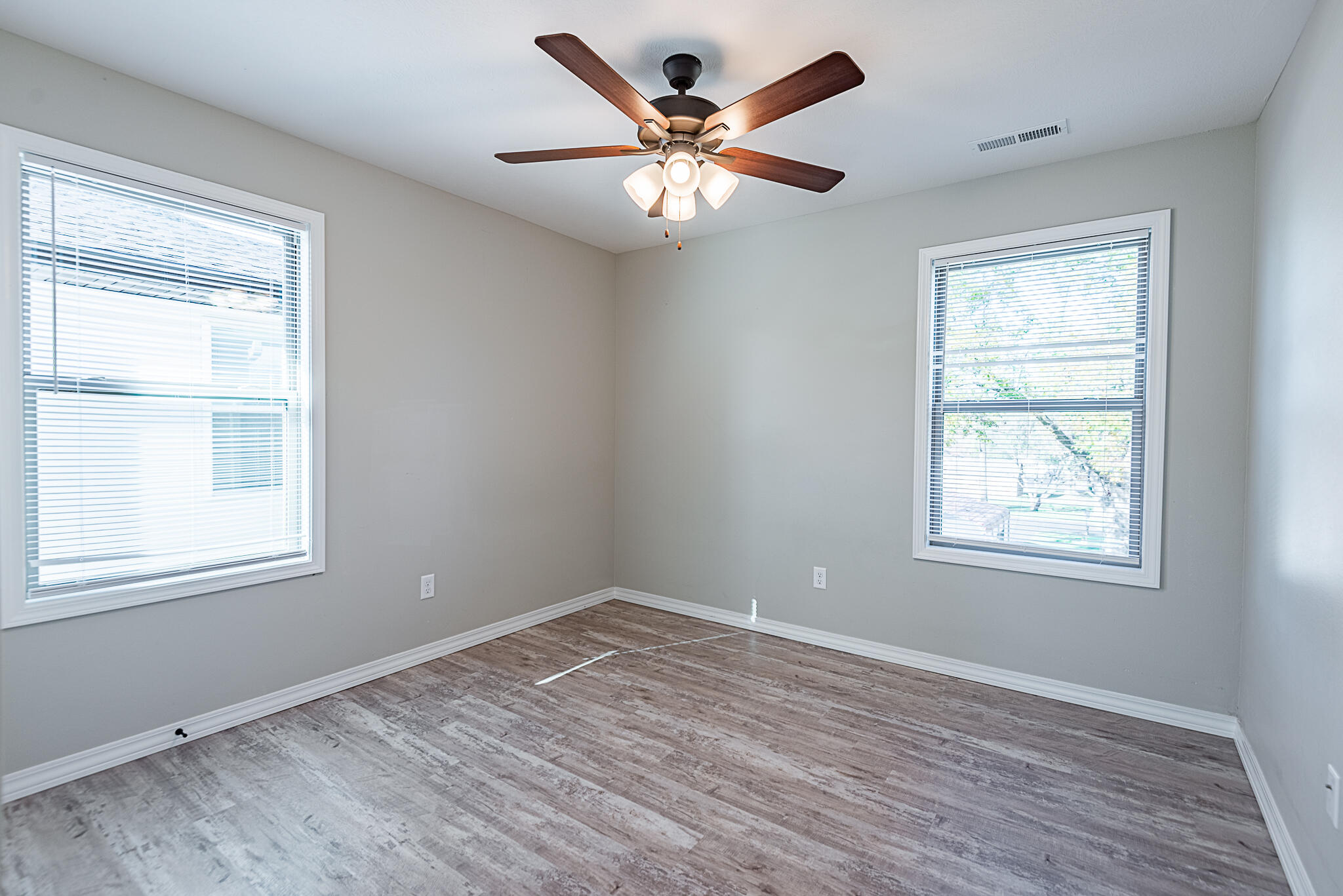 property viewer photo 29