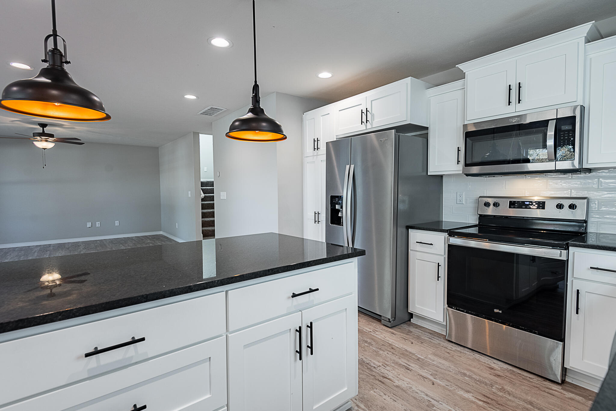 property viewer photo 9