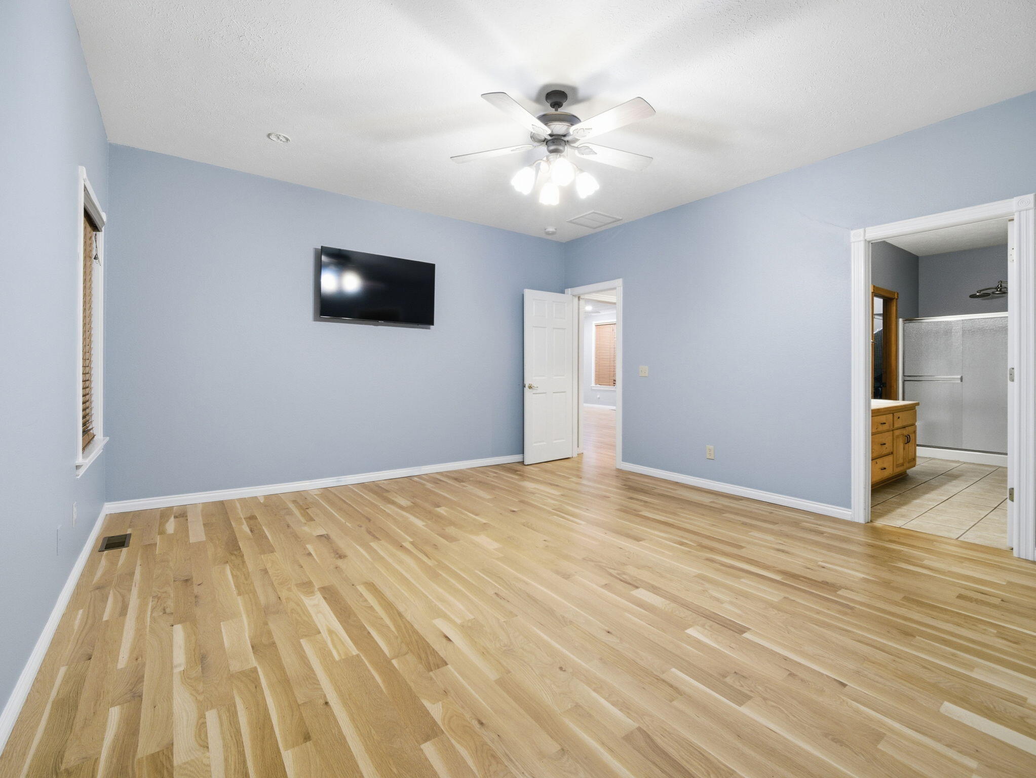 property viewer photo 20