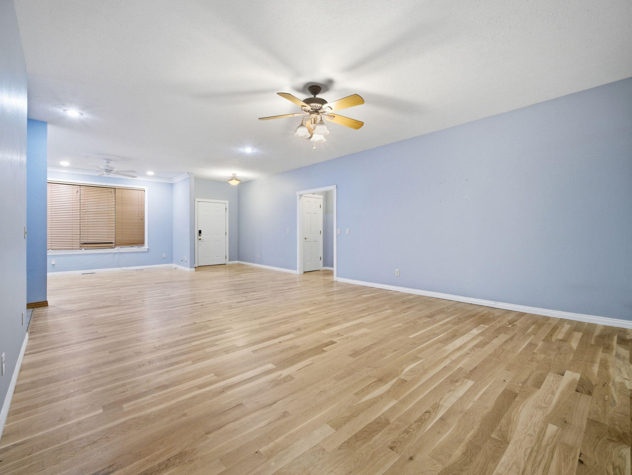 property viewer photo 7