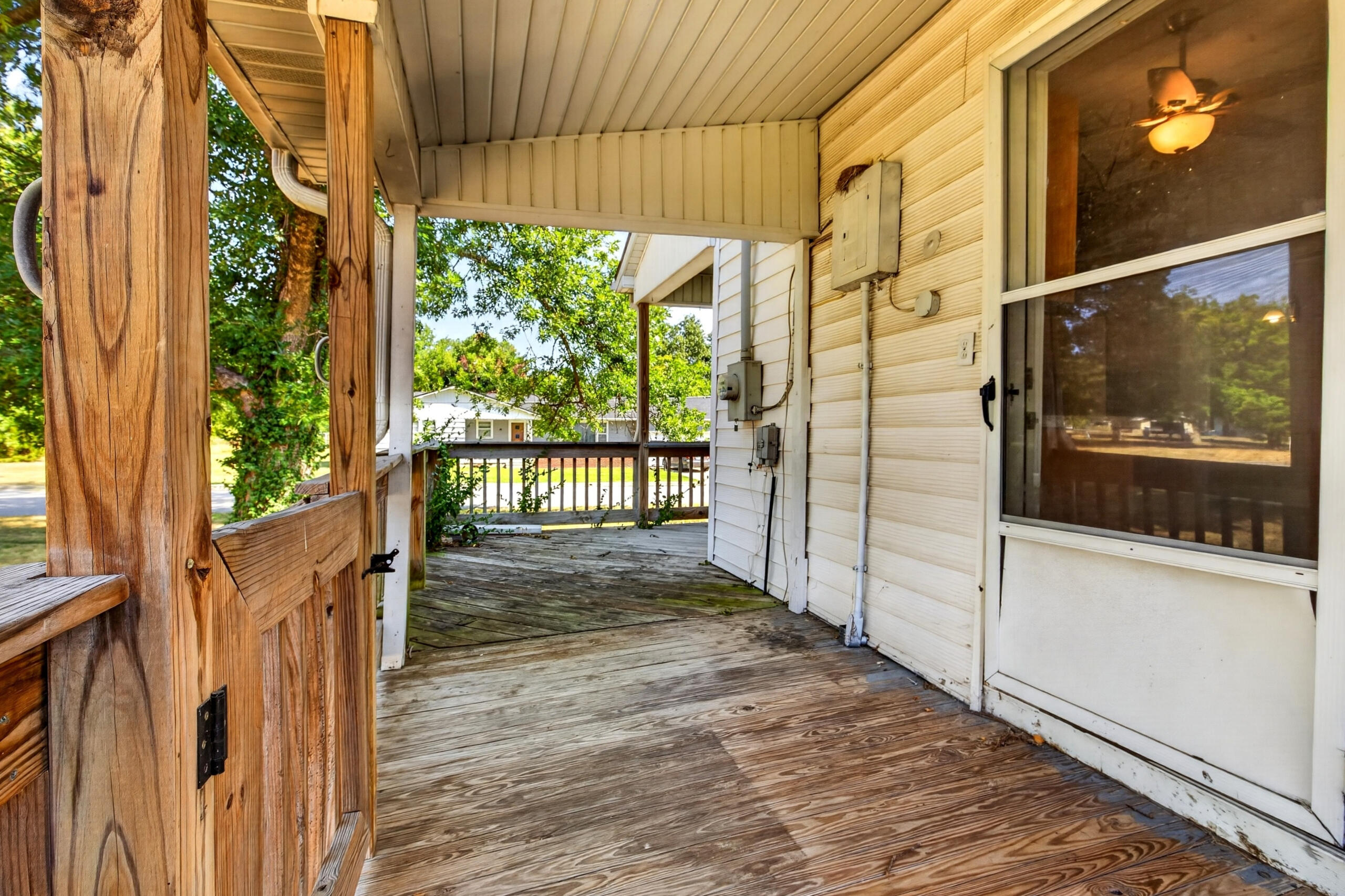 main property photo 33