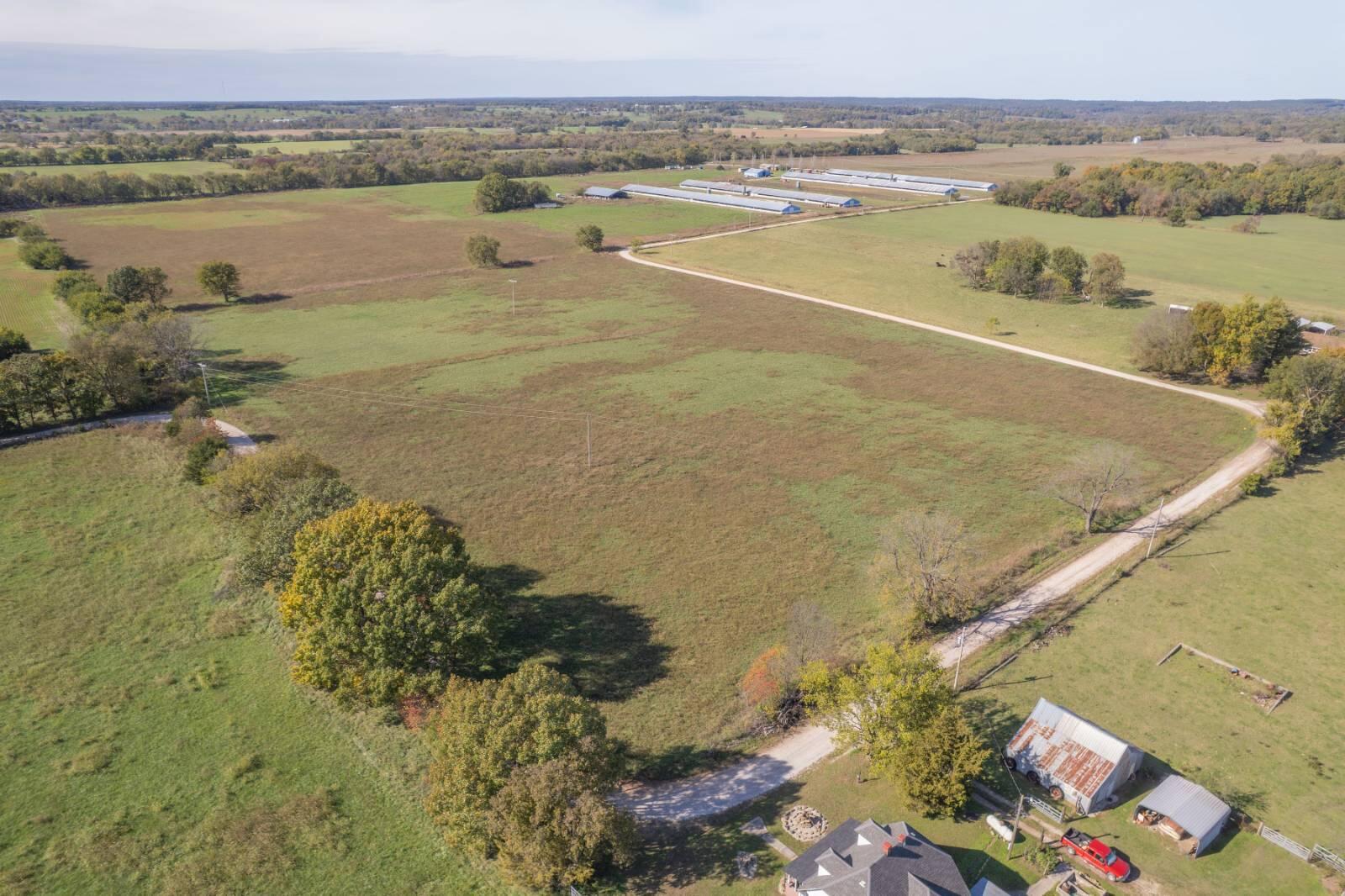 main property photo 9