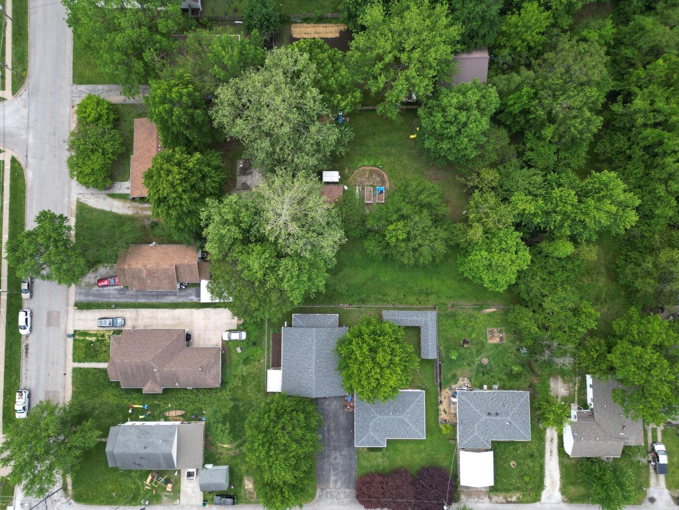 main property photo 16