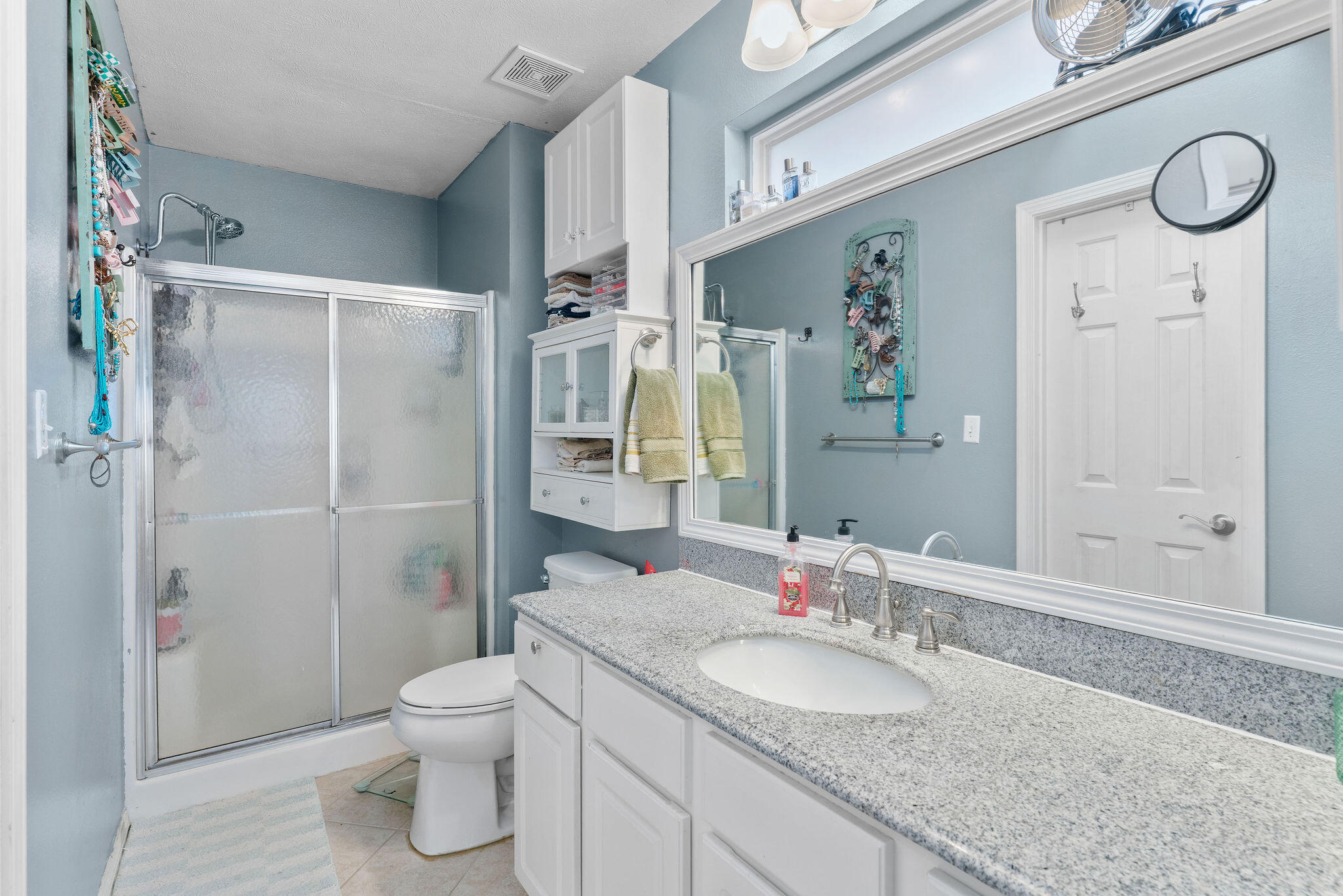 property viewer photo 13