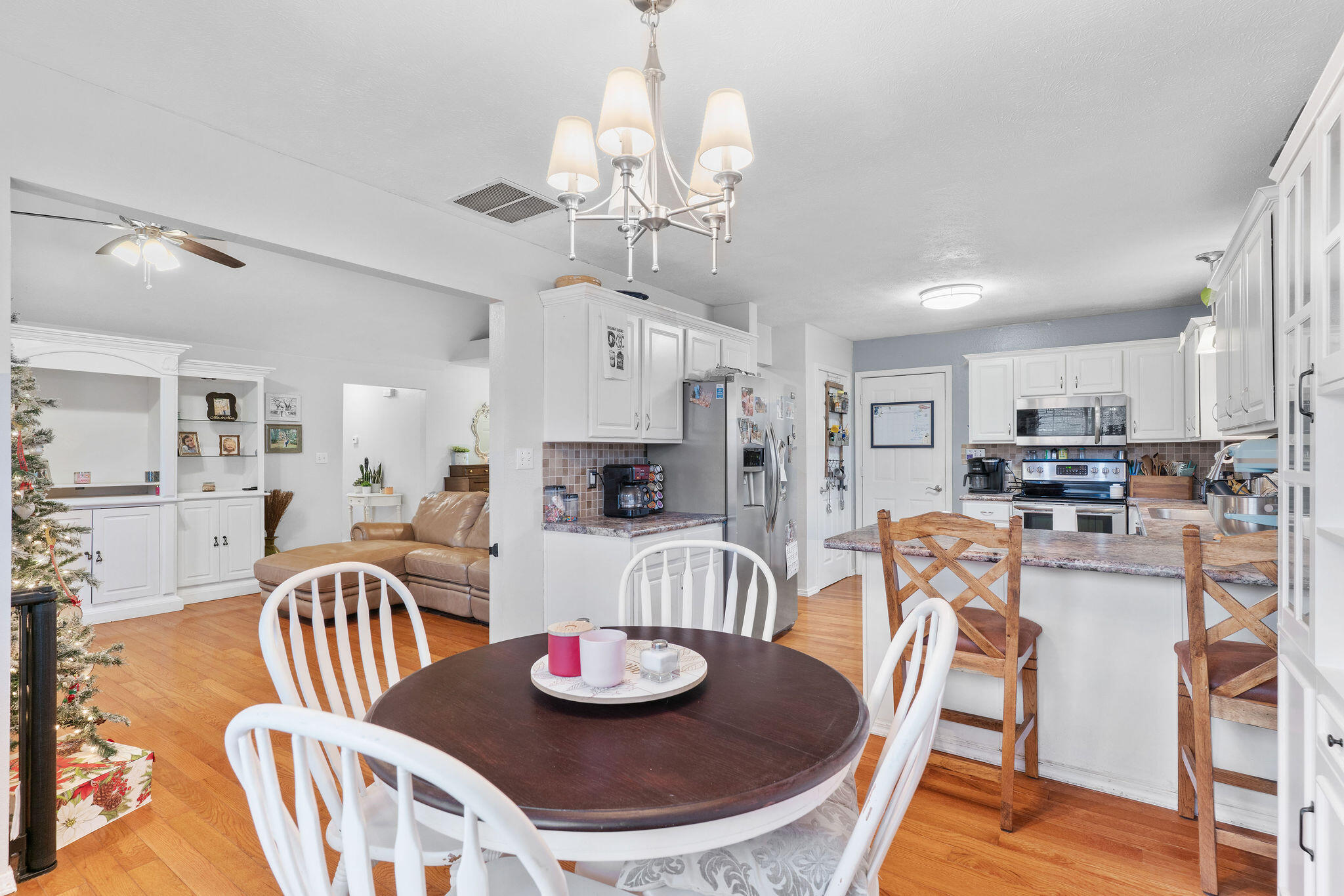 property viewer photo 8