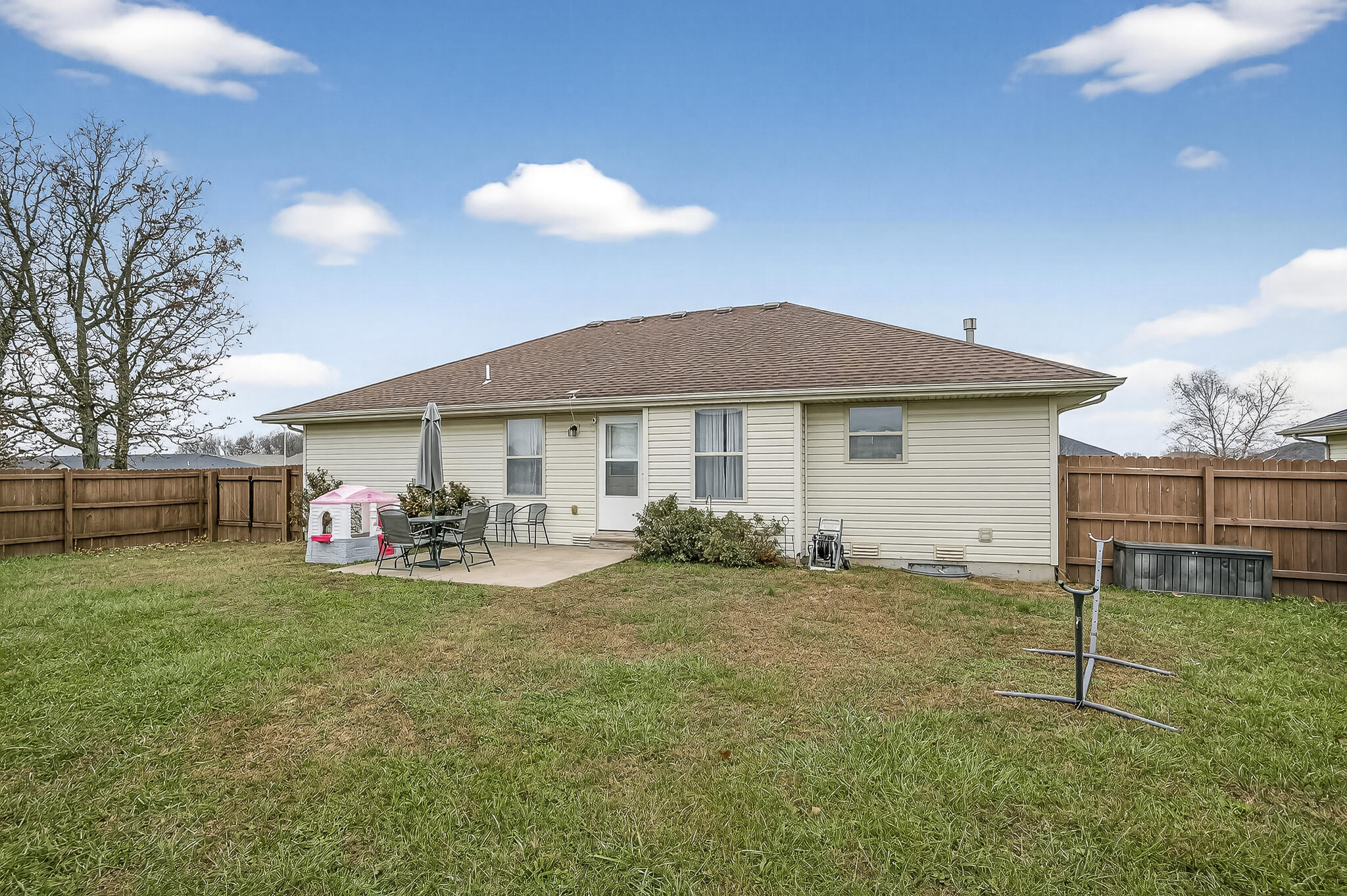 property viewer photo 18