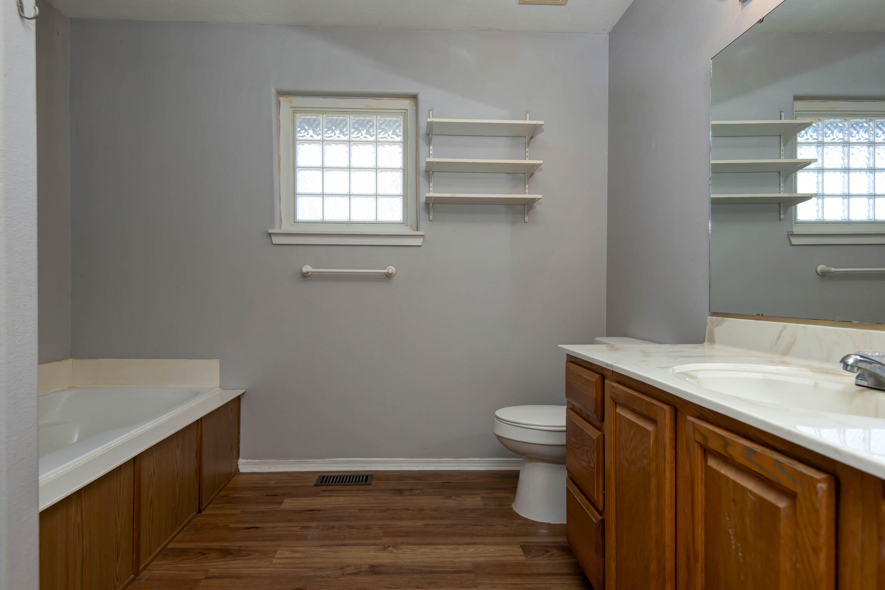property viewer photo 13