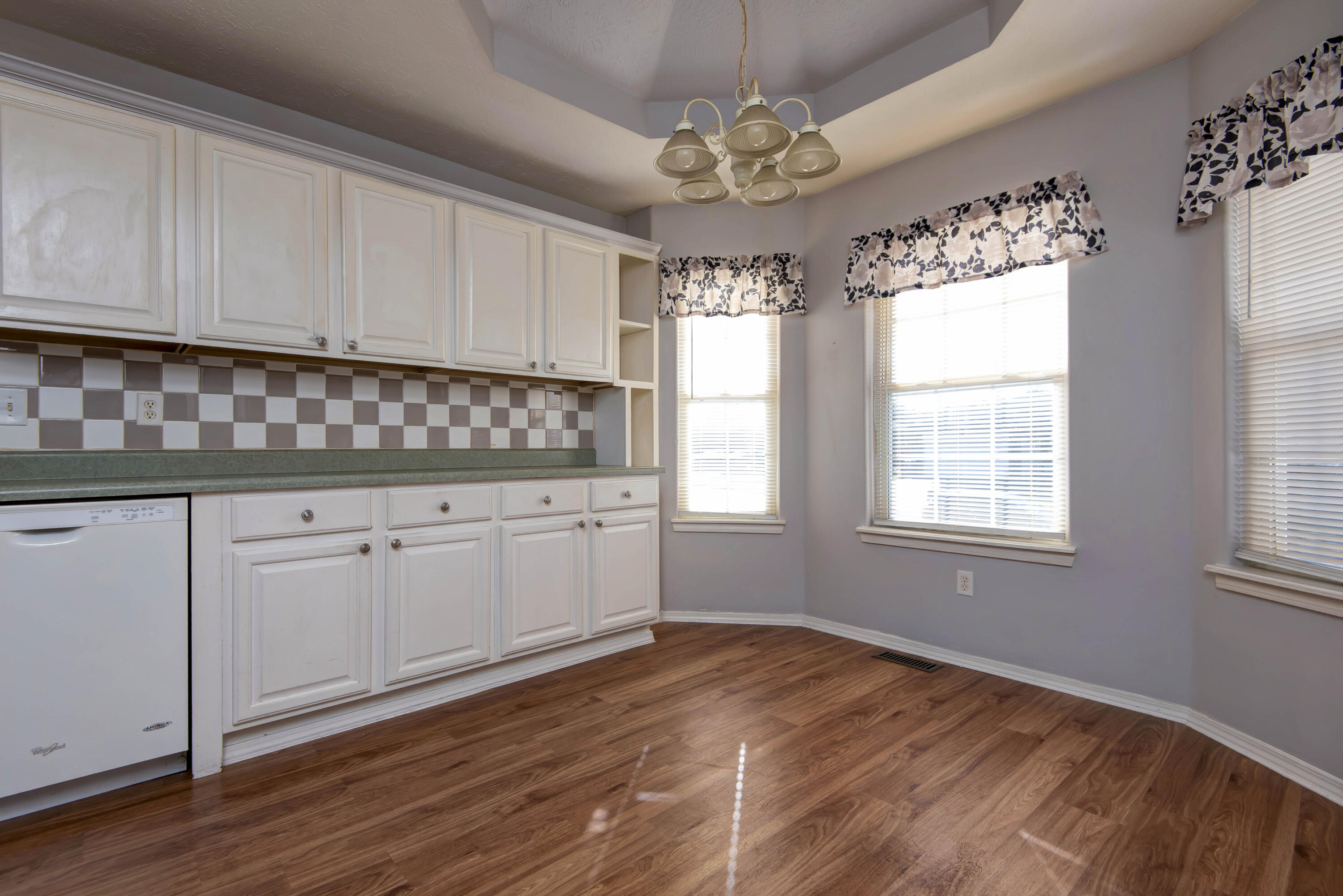 property viewer photo 2