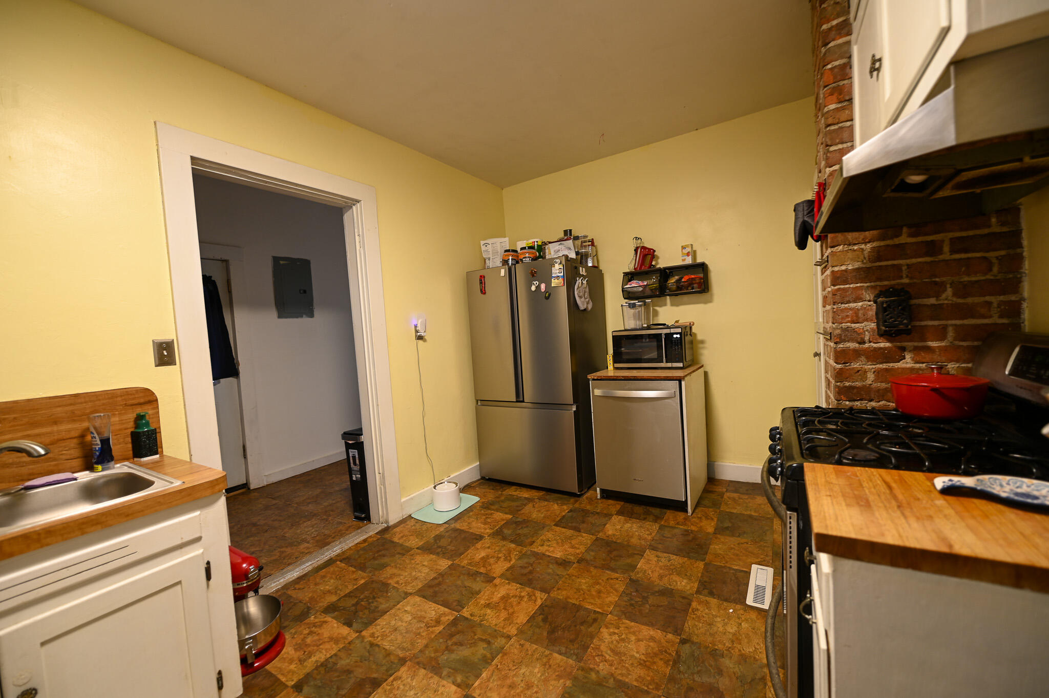 main property photo 16