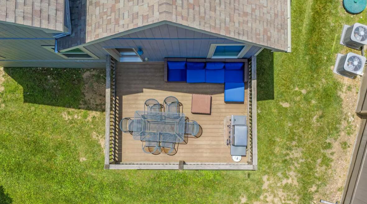 main property photo 57