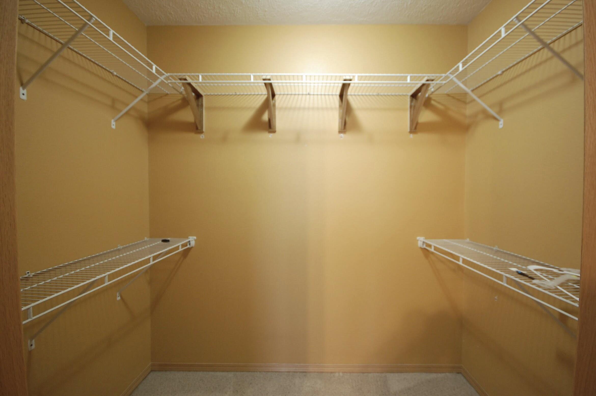 property viewer photo 18