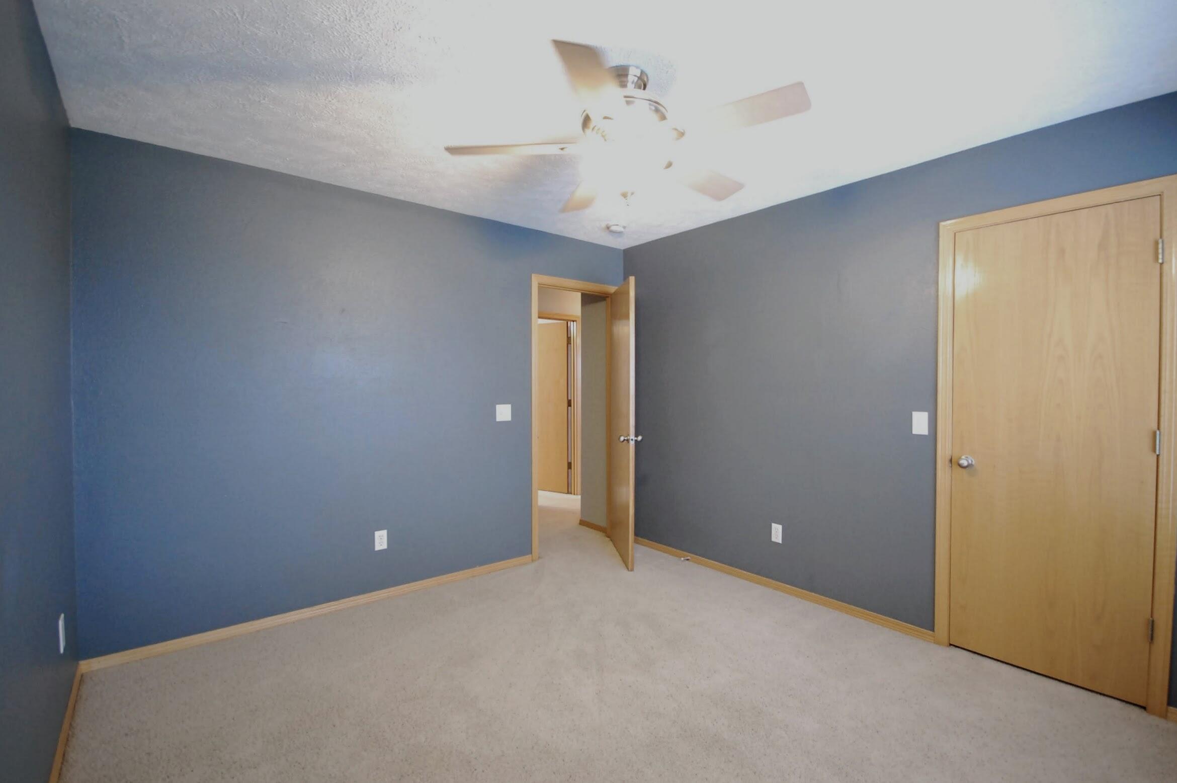 property viewer photo 25