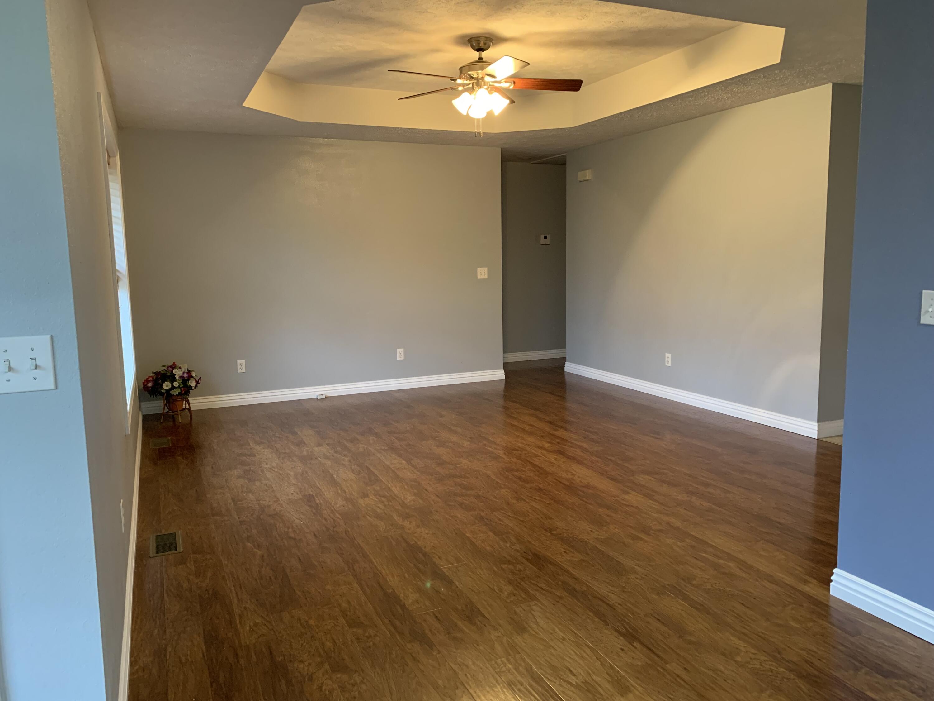 property viewer photo 11