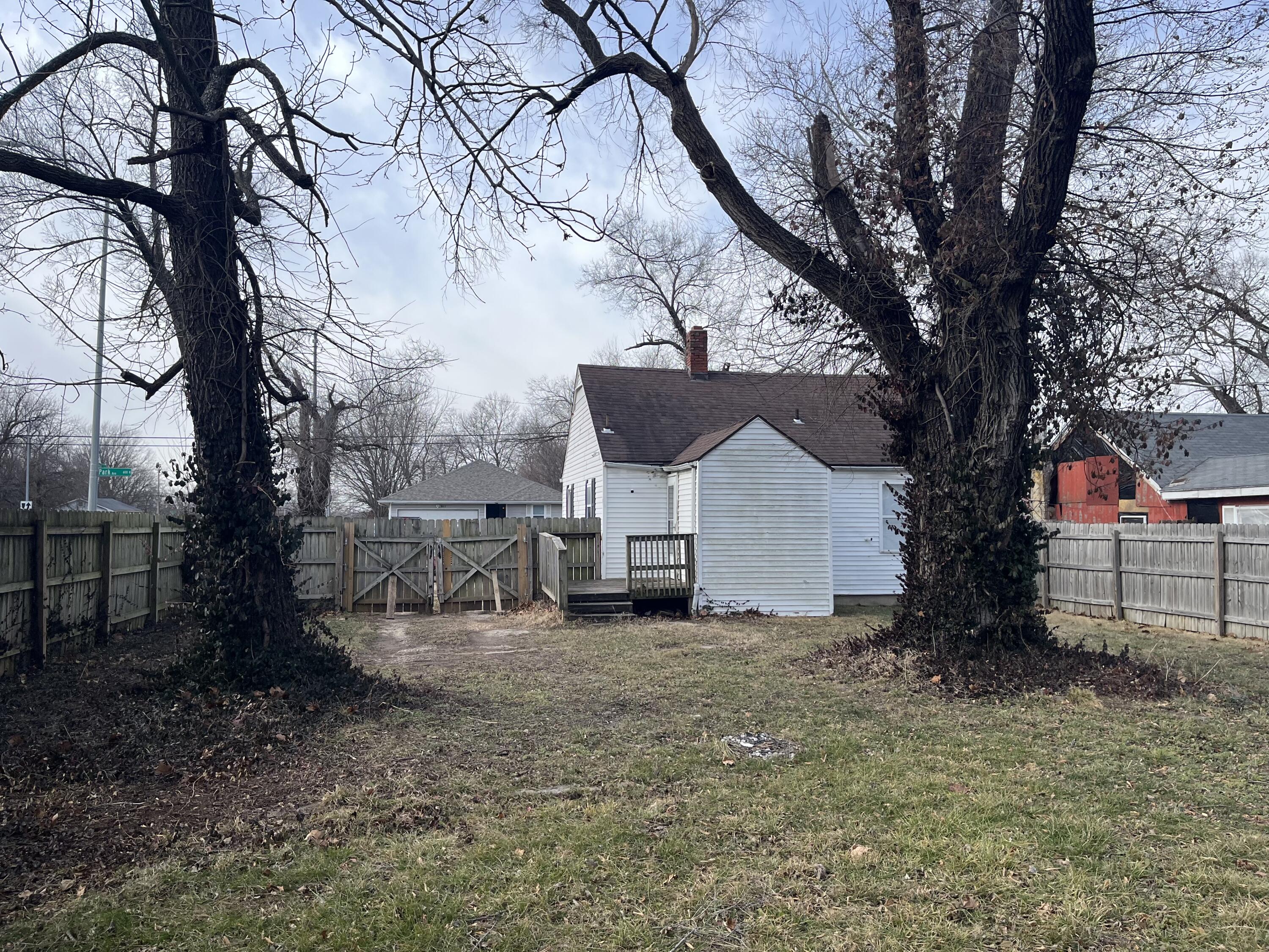 property viewer photo 1
