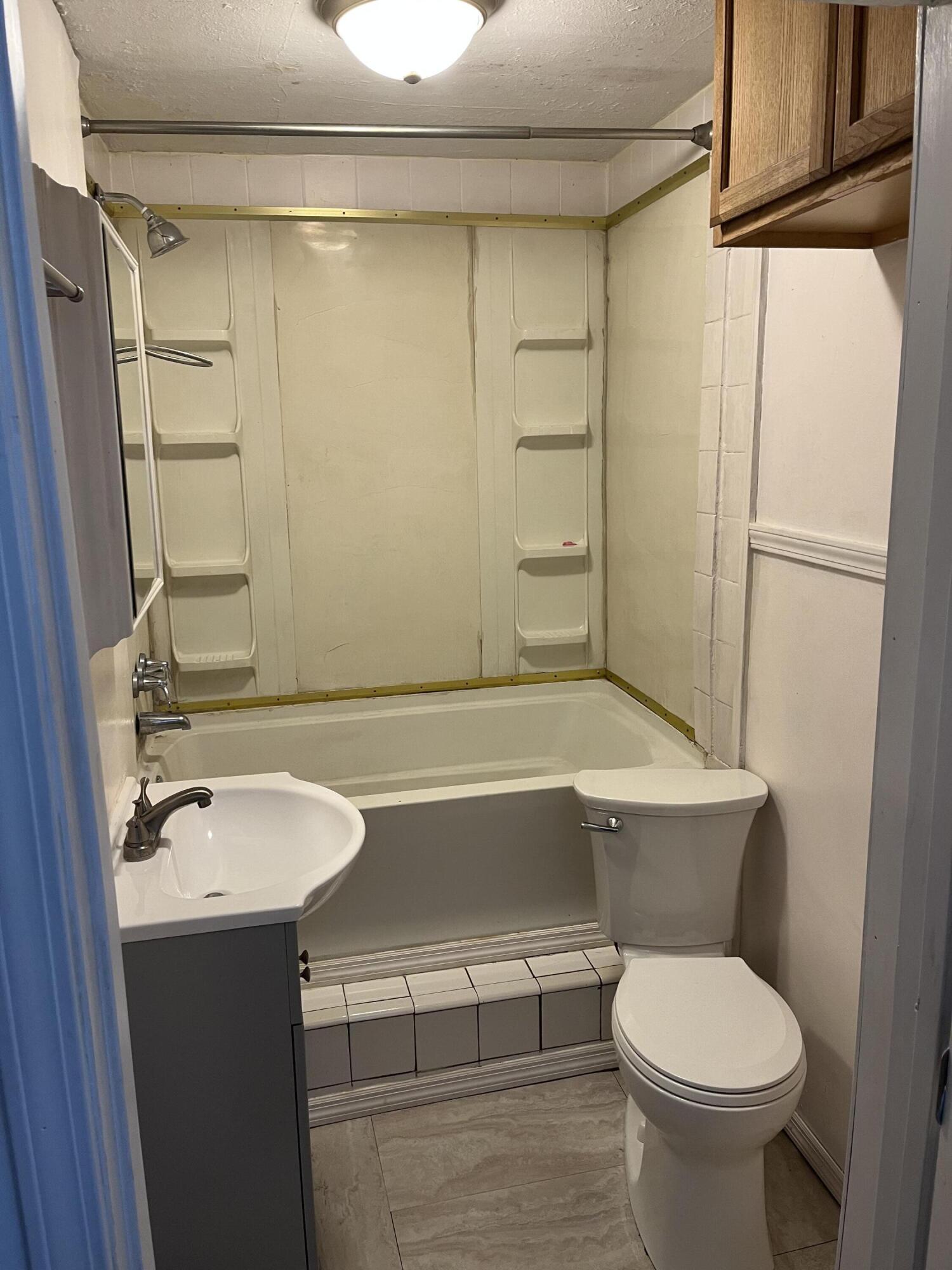 property viewer photo 18