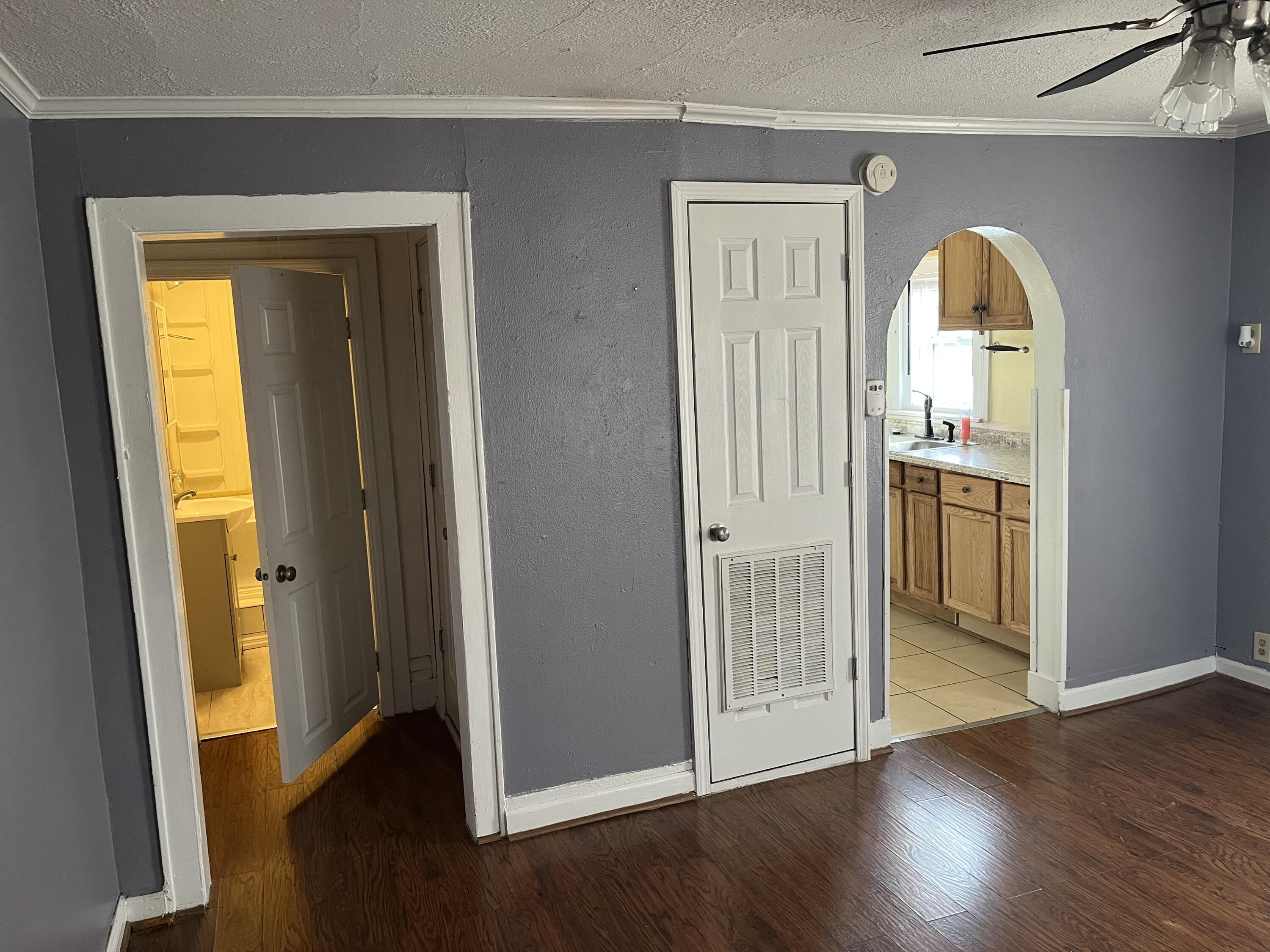 property viewer photo 19