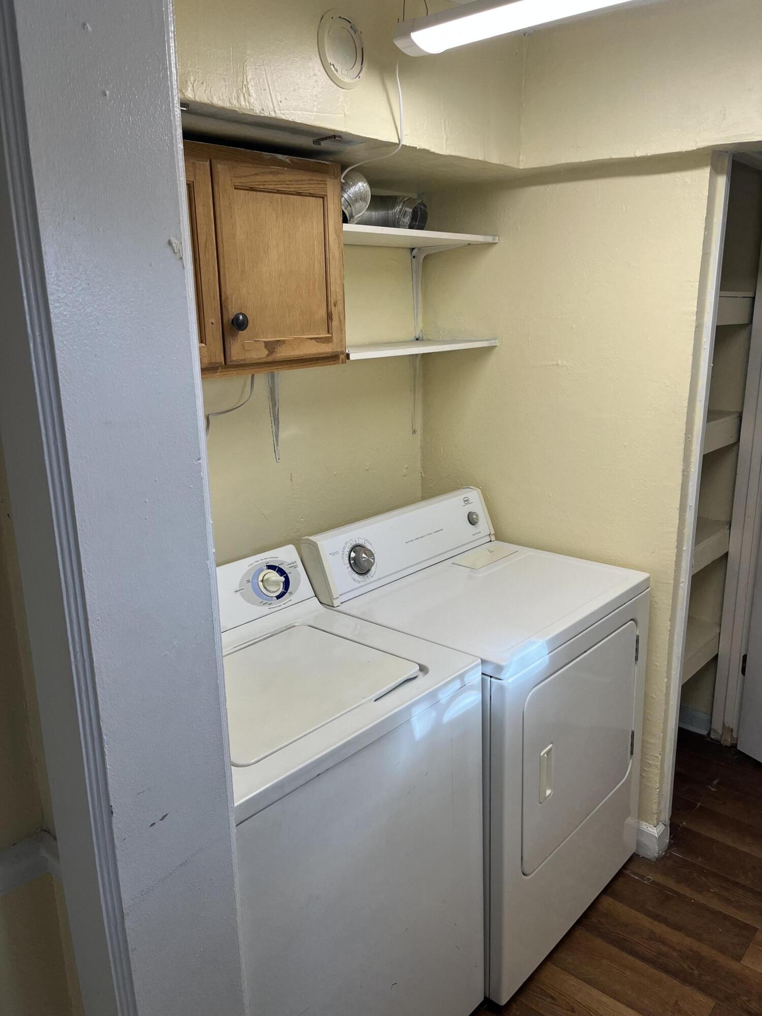 property viewer photo 4