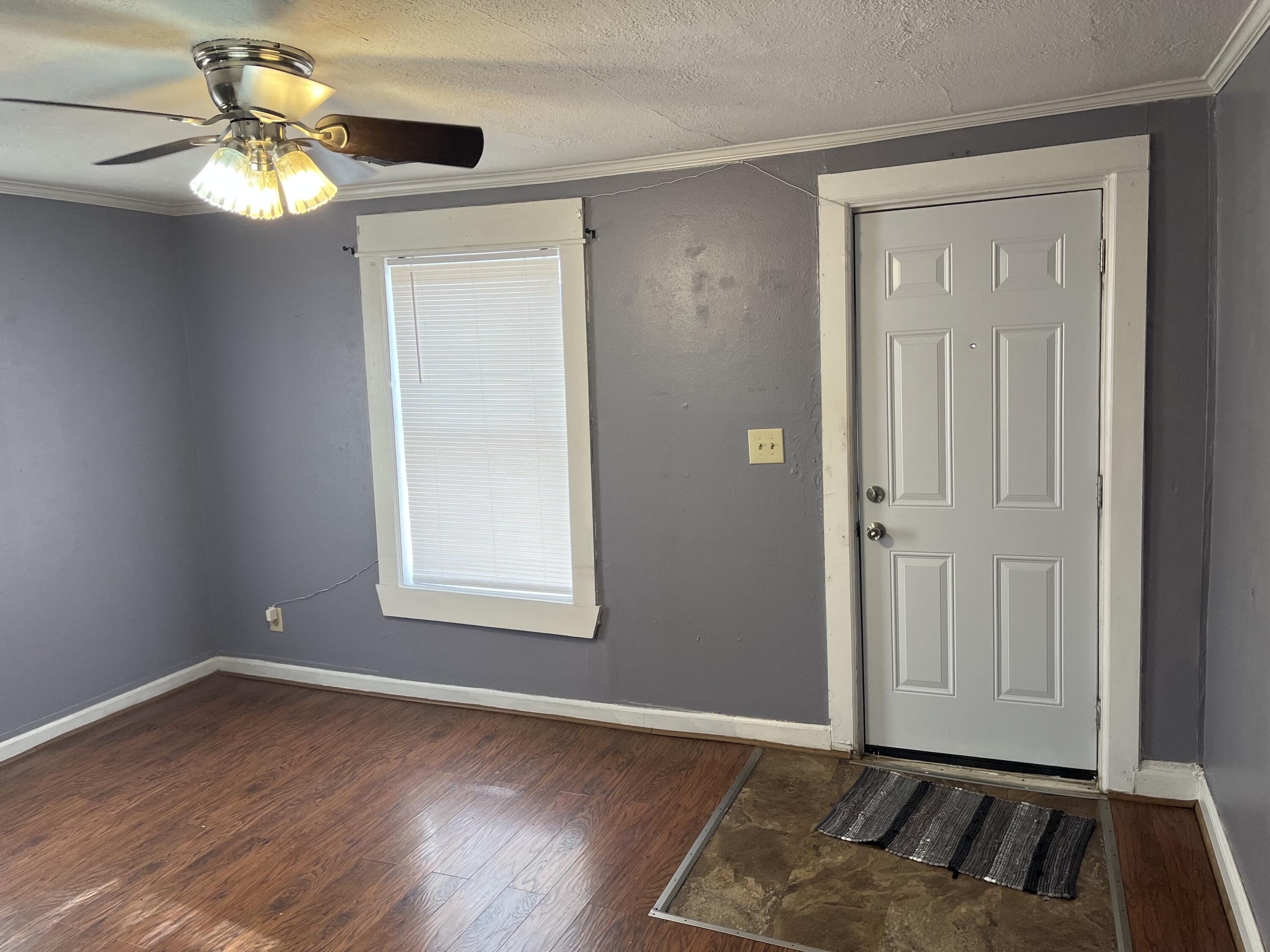 property viewer photo 5