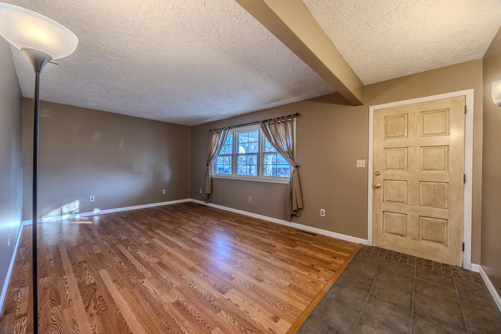 property viewer photo 5