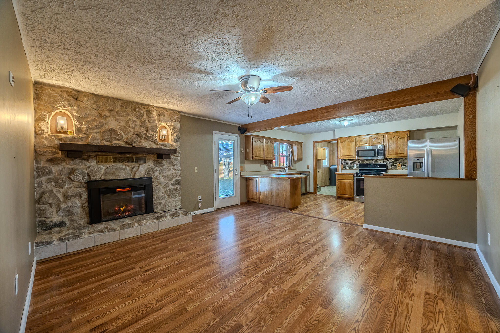property viewer photo 7