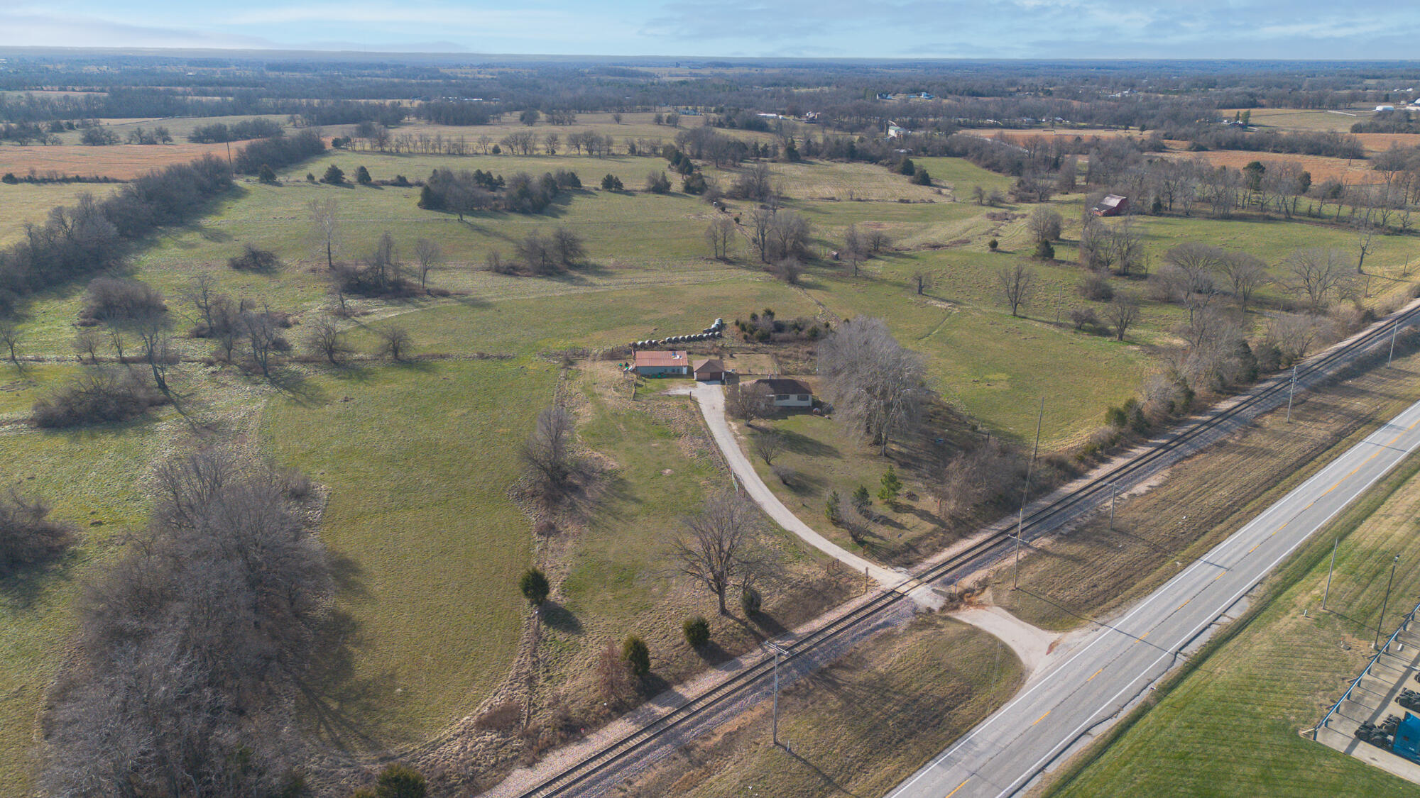 main property photo 13
