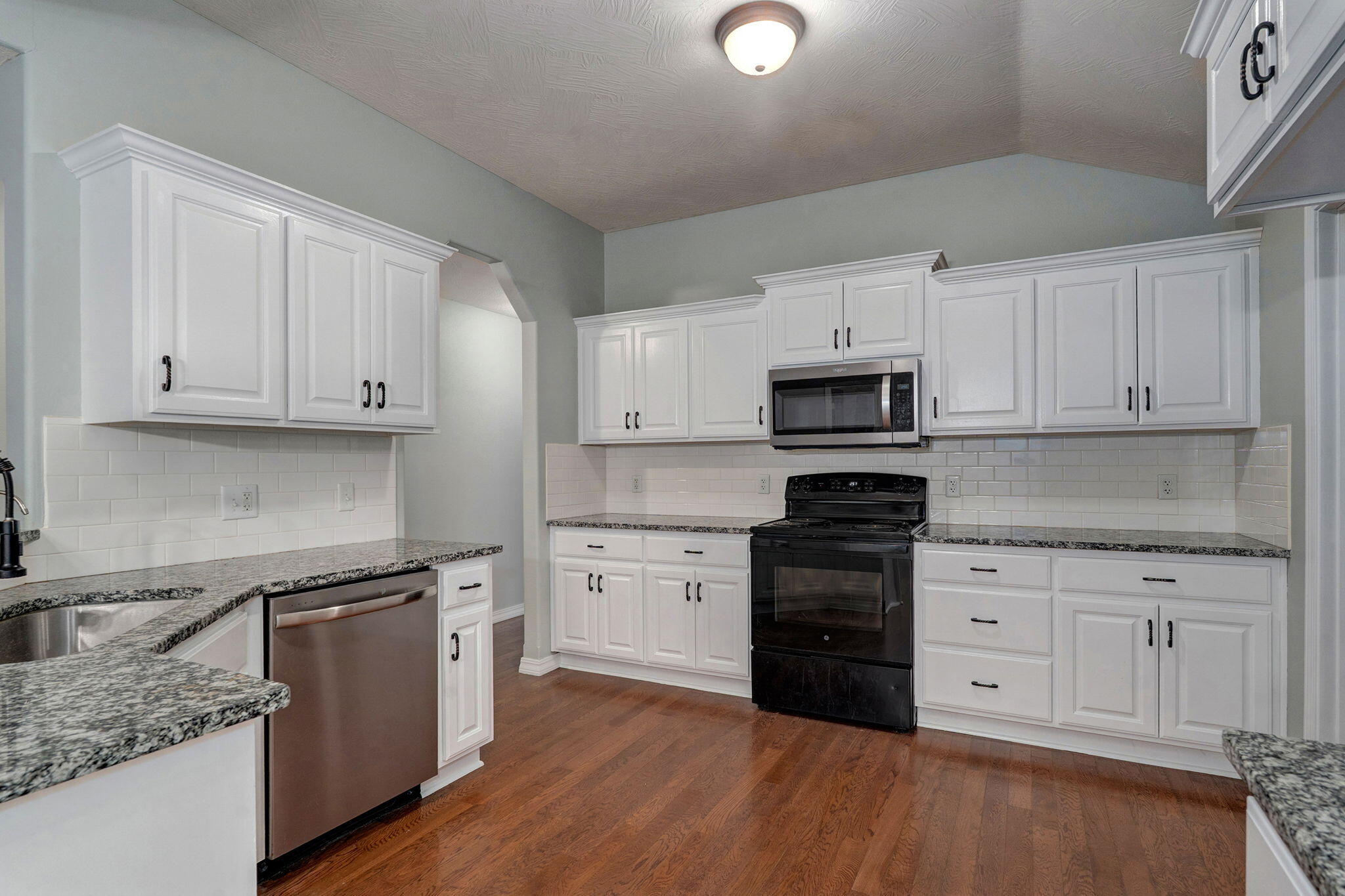 property viewer photo 10