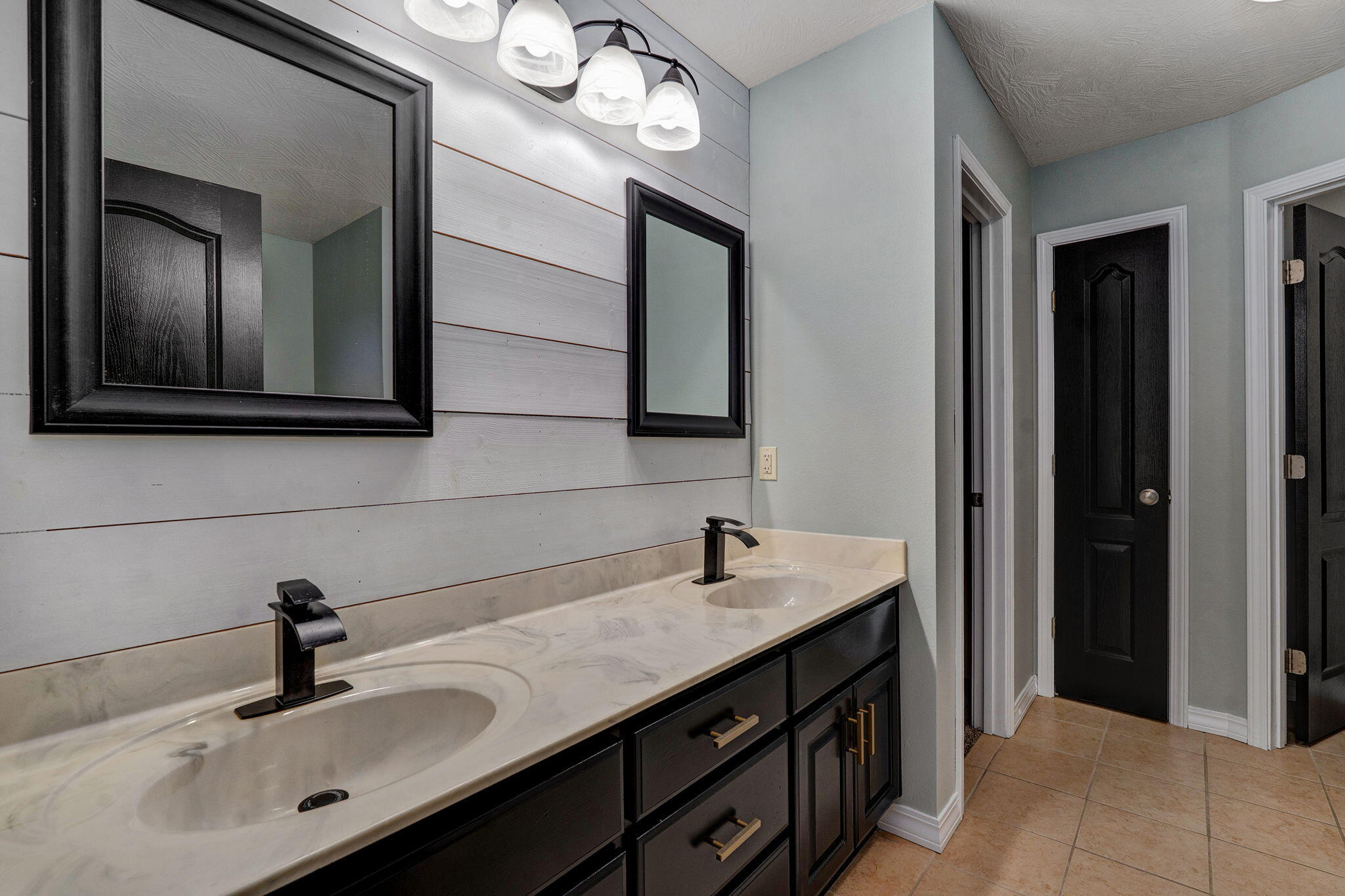 property viewer photo 17