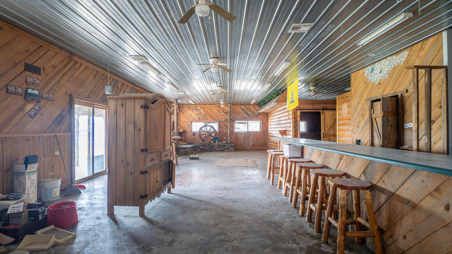 main property photo 17