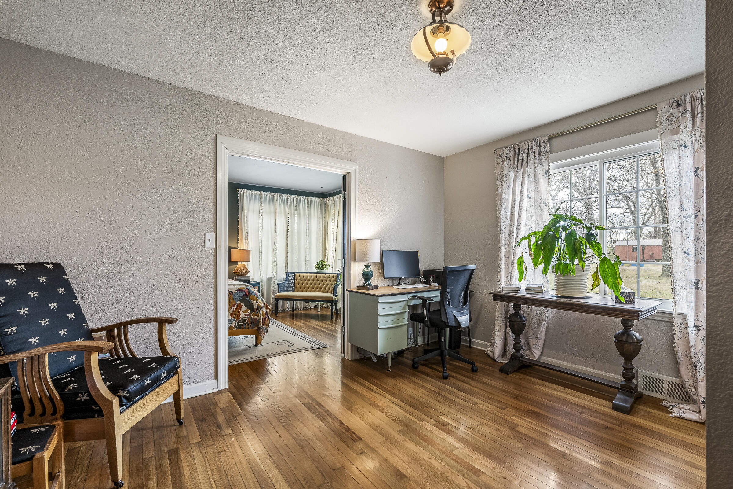 property viewer photo 12