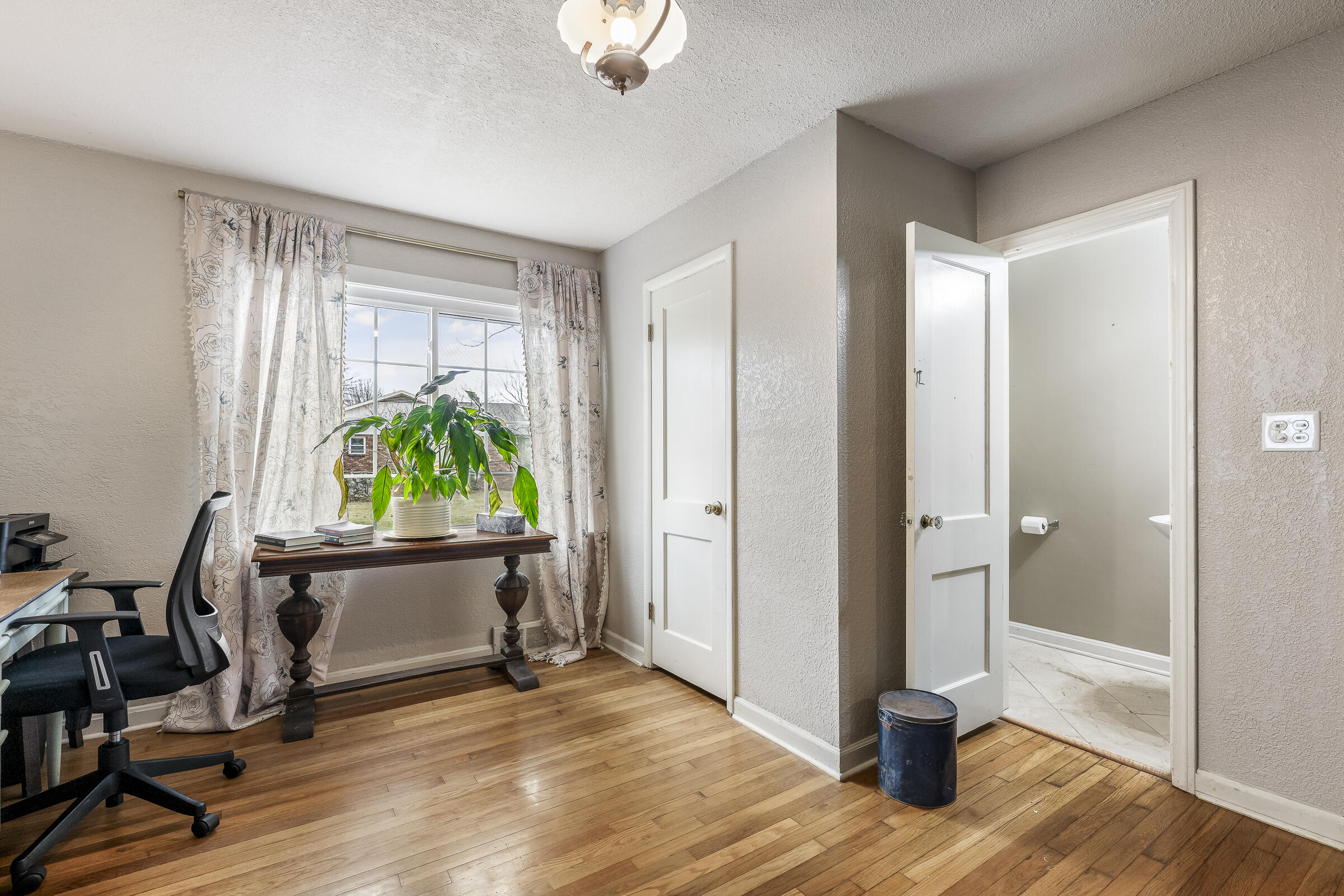 property viewer photo 13