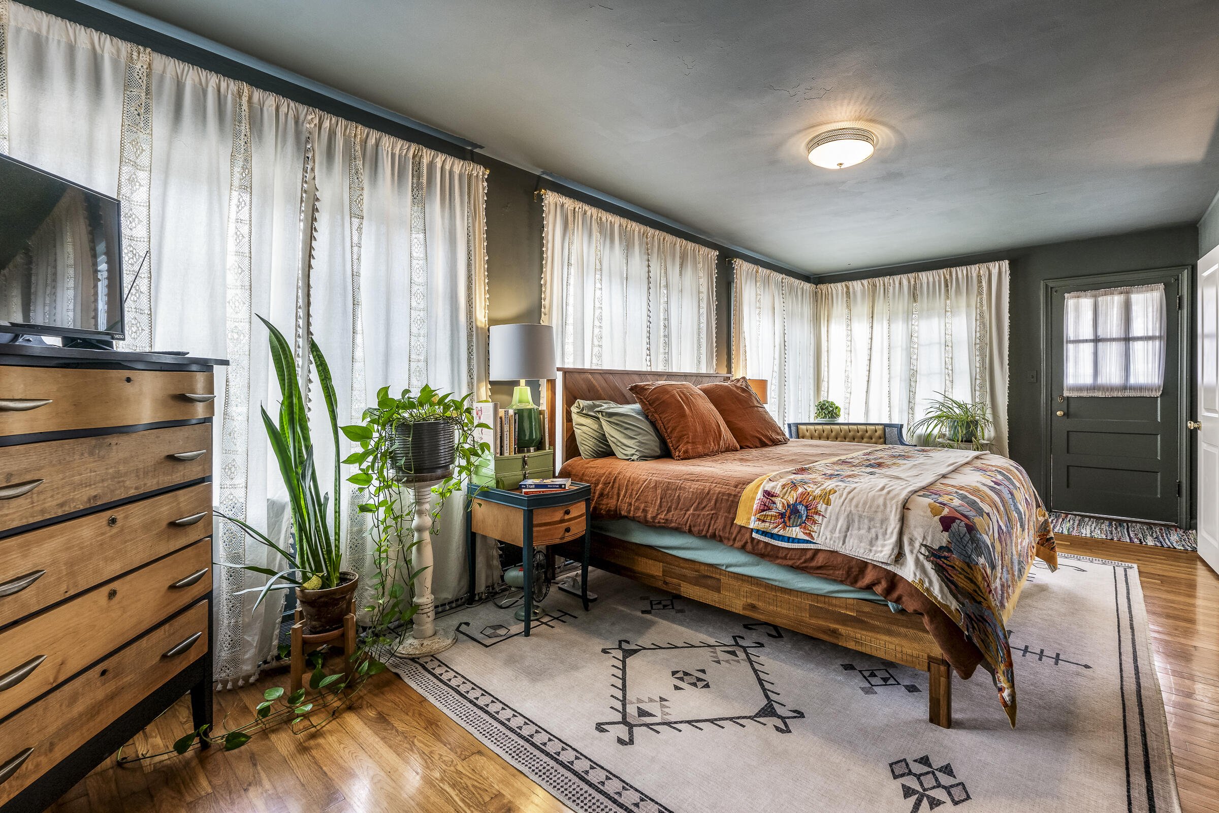 property viewer photo 16