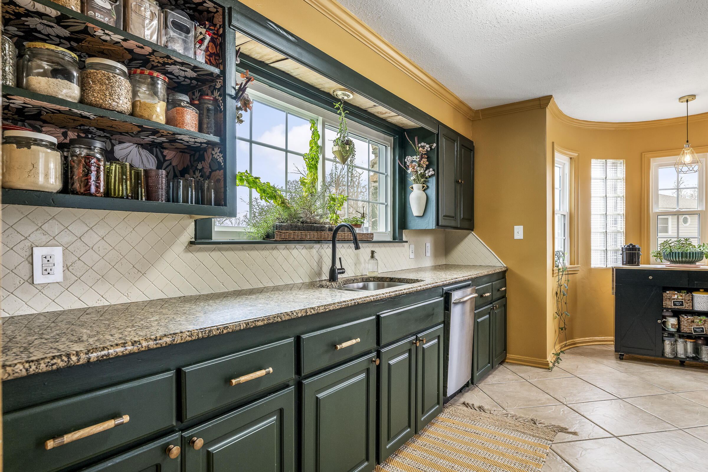 property viewer photo 5