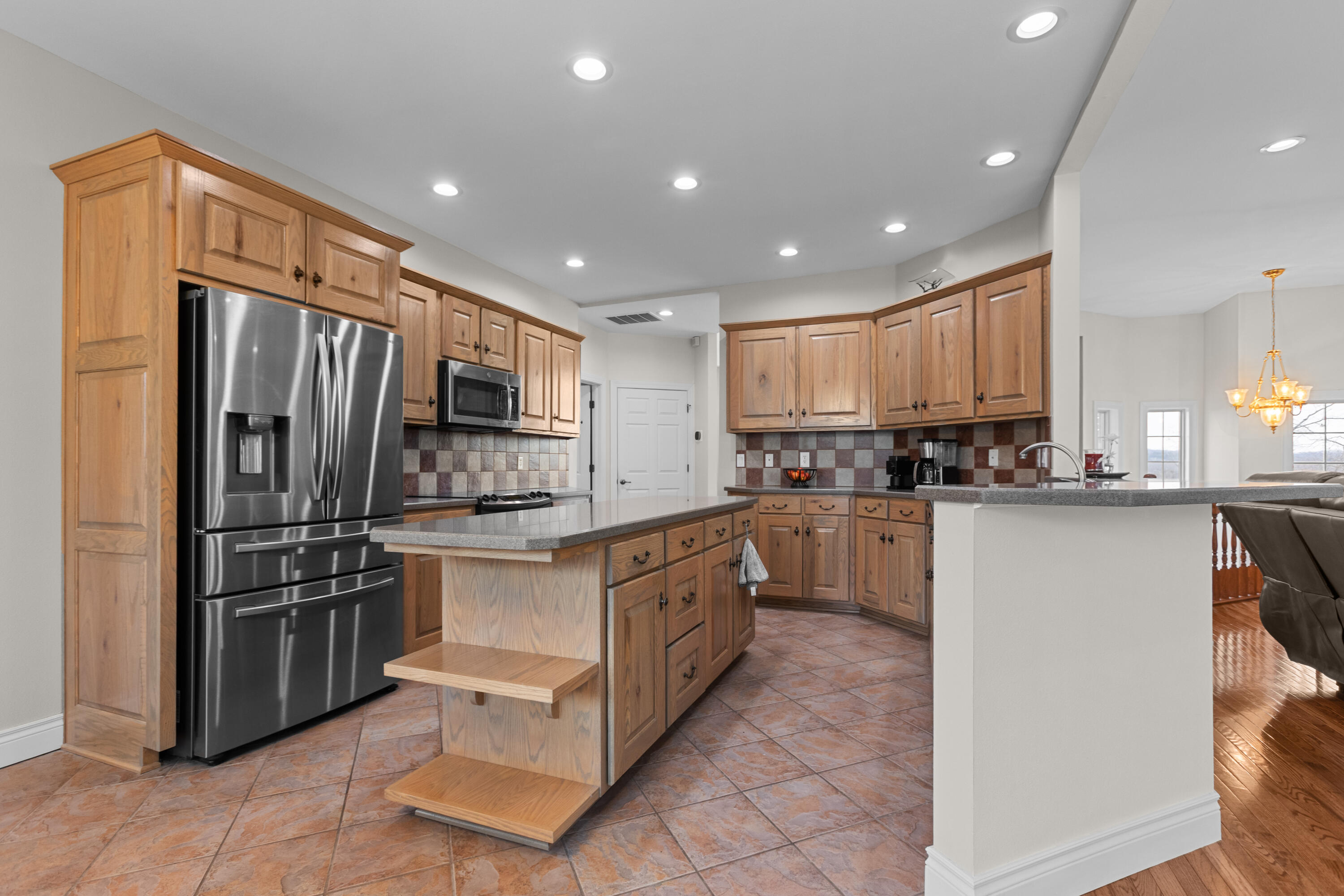 main property photo 8