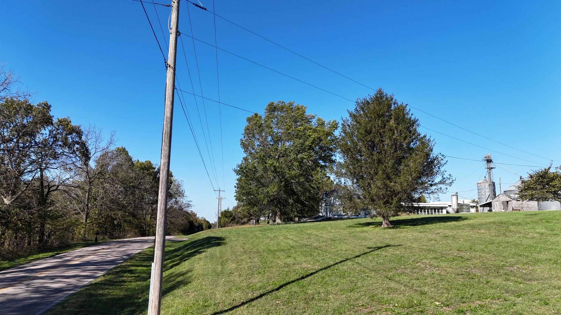 main property photo 25