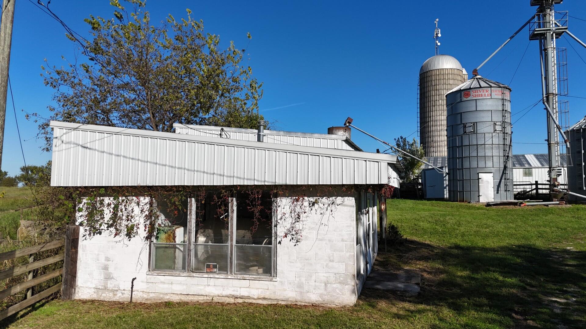 main property photo 35