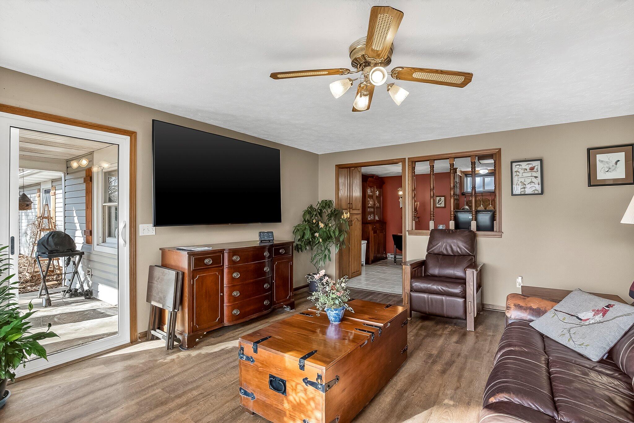 property viewer photo 5