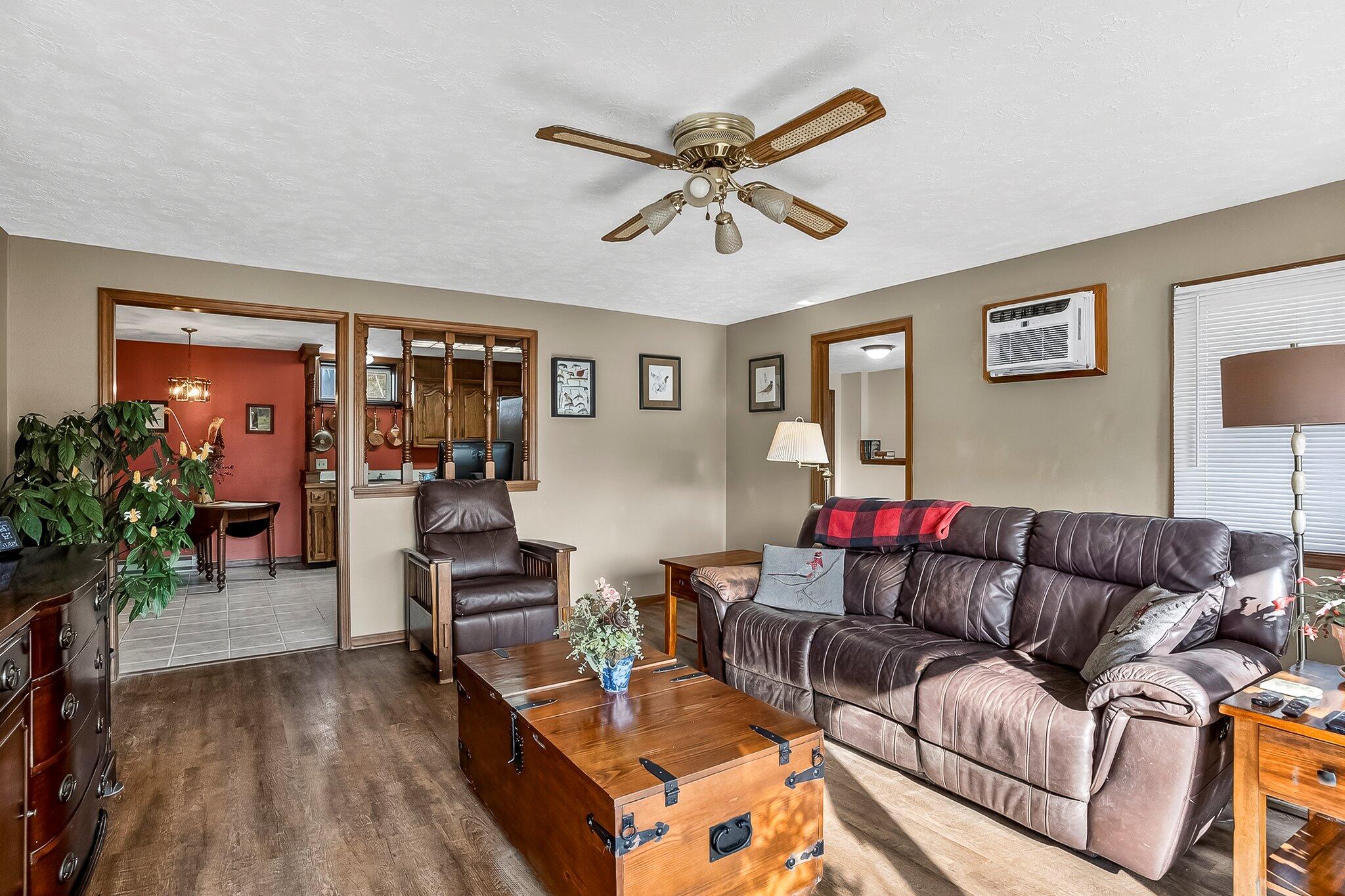 property viewer photo 7
