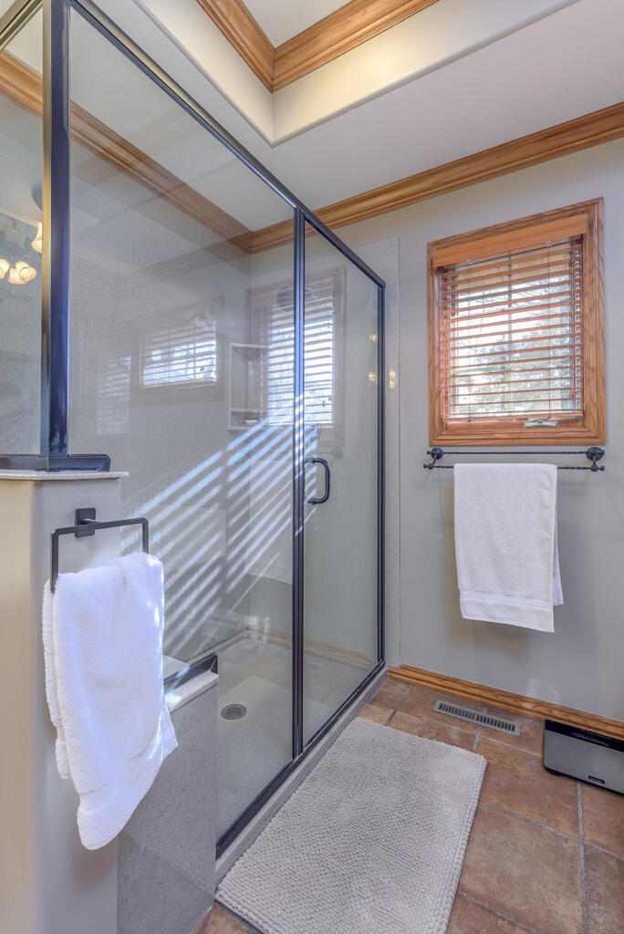 property viewer photo 24