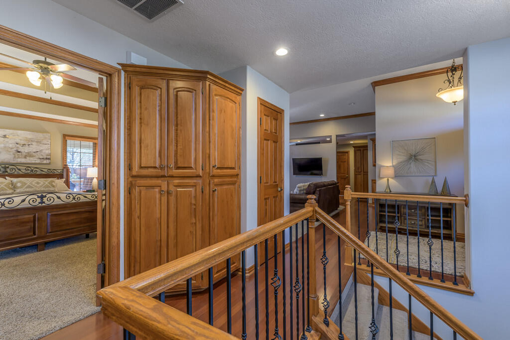 property viewer photo 31