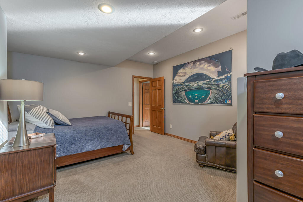 property viewer photo 39