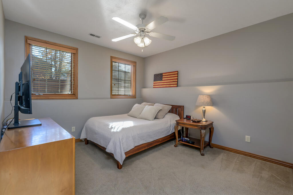 property viewer photo 40