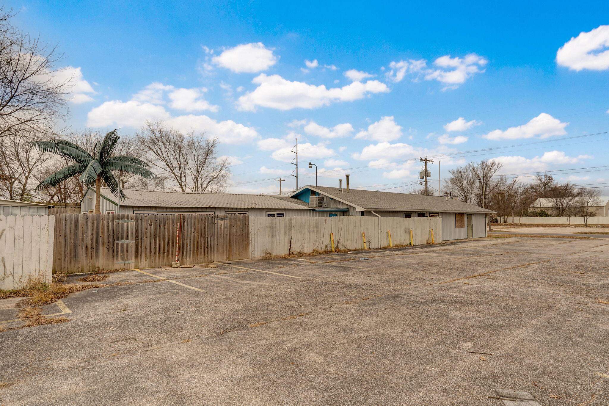 main property photo 19