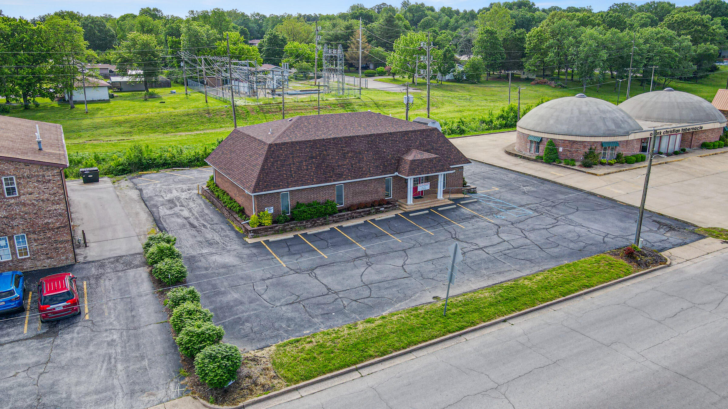 main property photo 19
